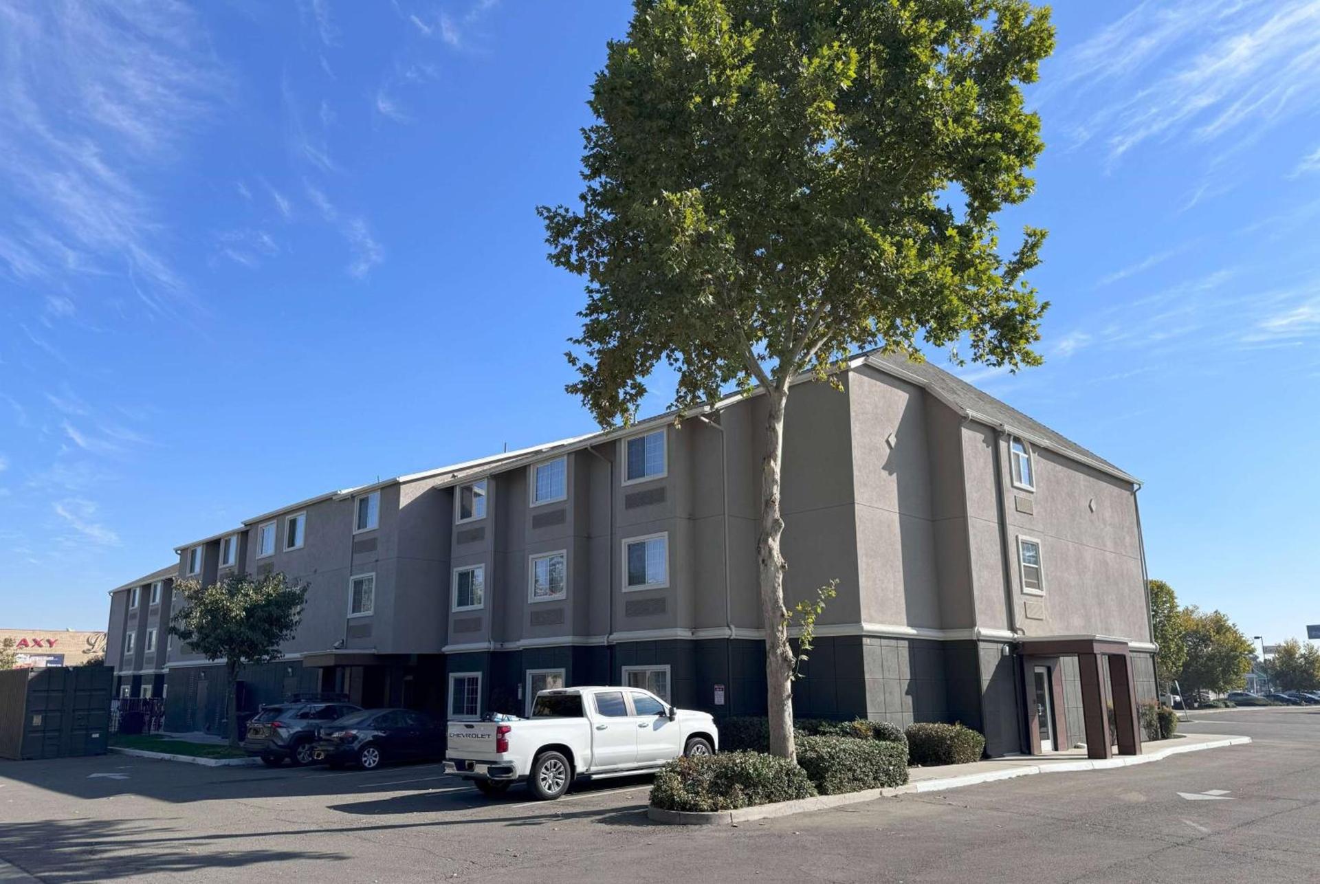 La Quinta by Wyndham Tulare photo 7