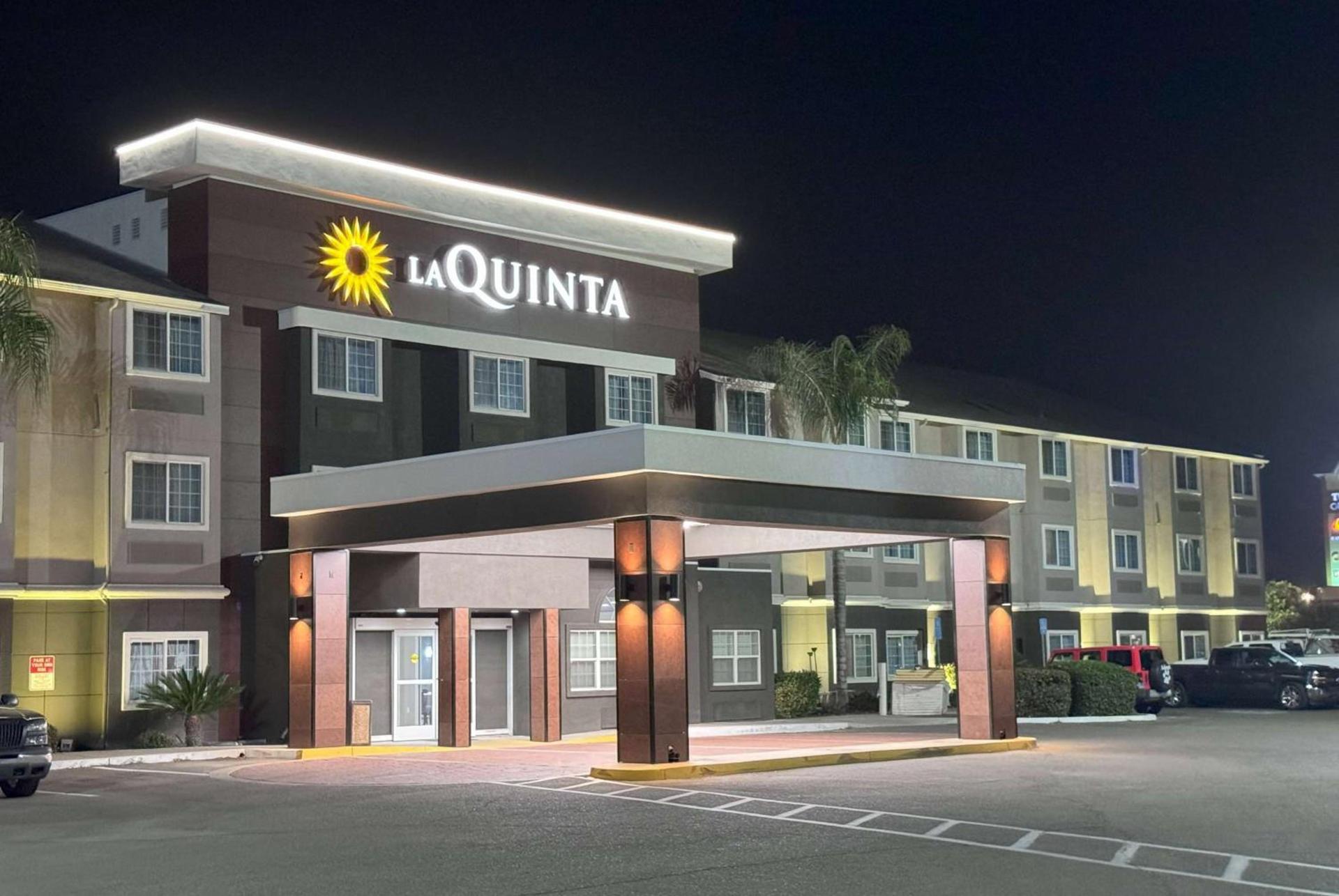 La Quinta by Wyndham Tulare photo 2