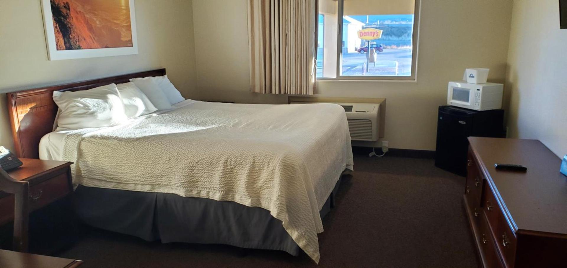 Days Inn by Wyndham Beaver photo 12