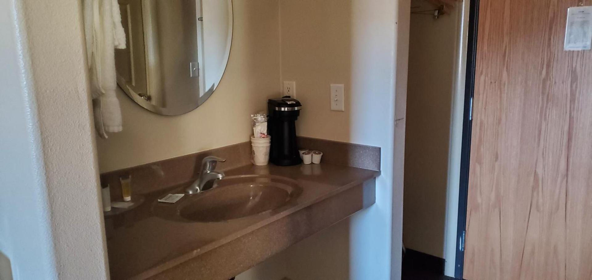 Days Inn by Wyndham Beaver photo 14