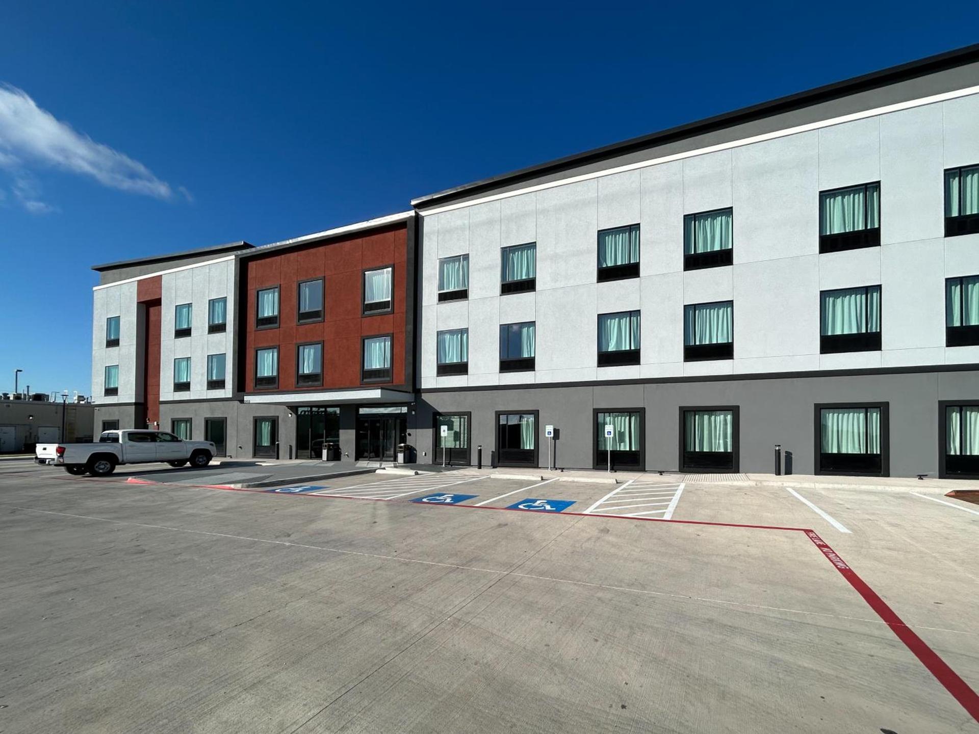 Motel 6 Dallas, TX Methodist Charlton Medical Ctr photo 25