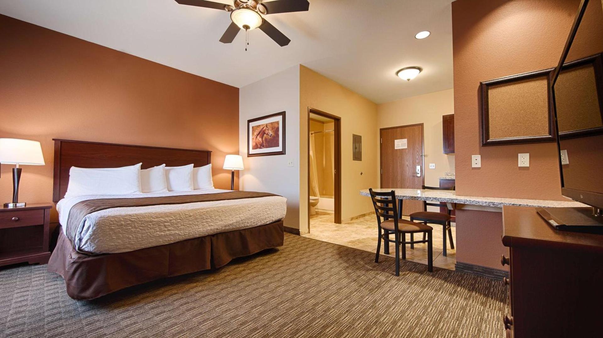 Best Western North Edge Inn photo 11