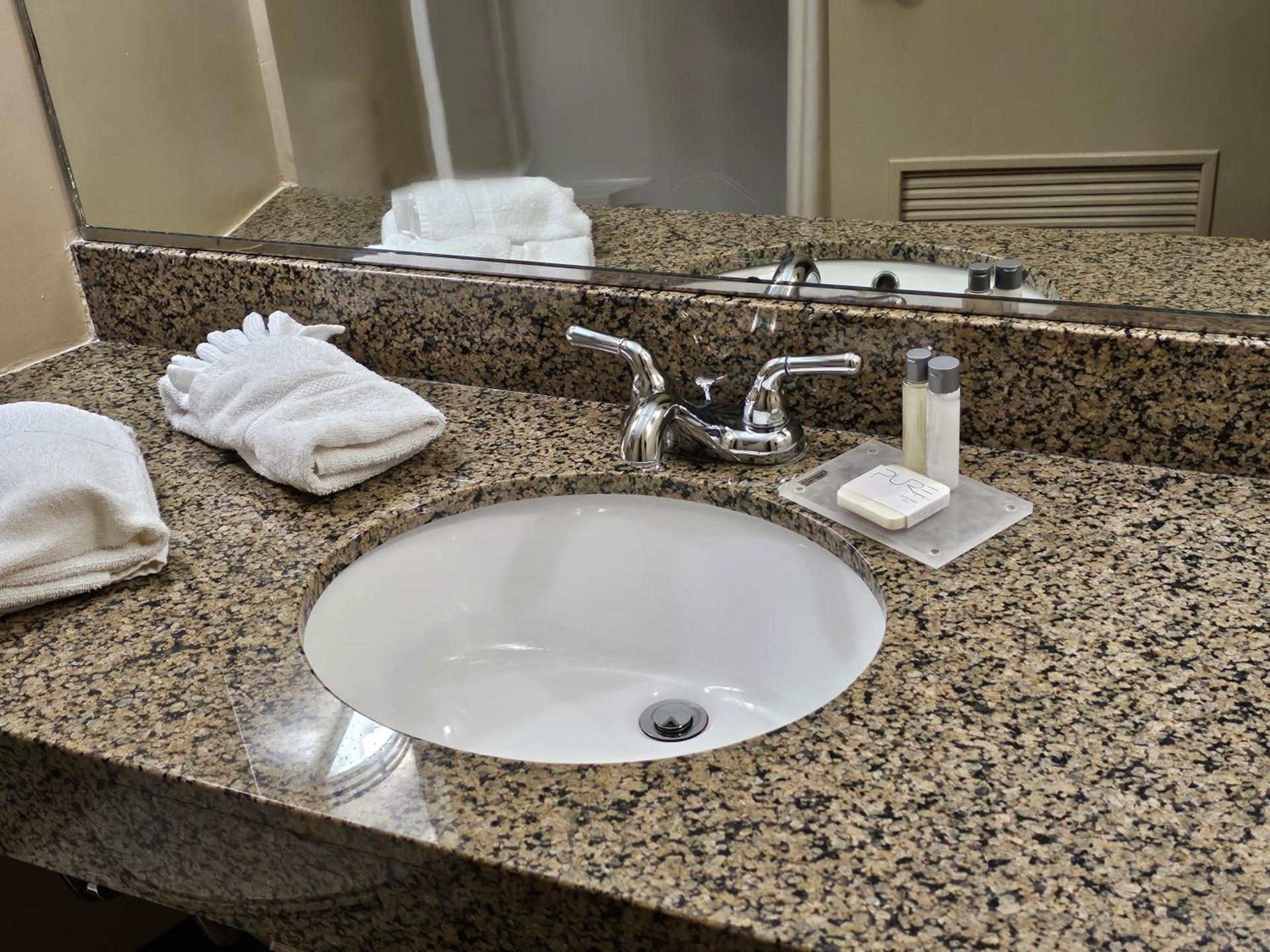The Landmark Hotel photo 19