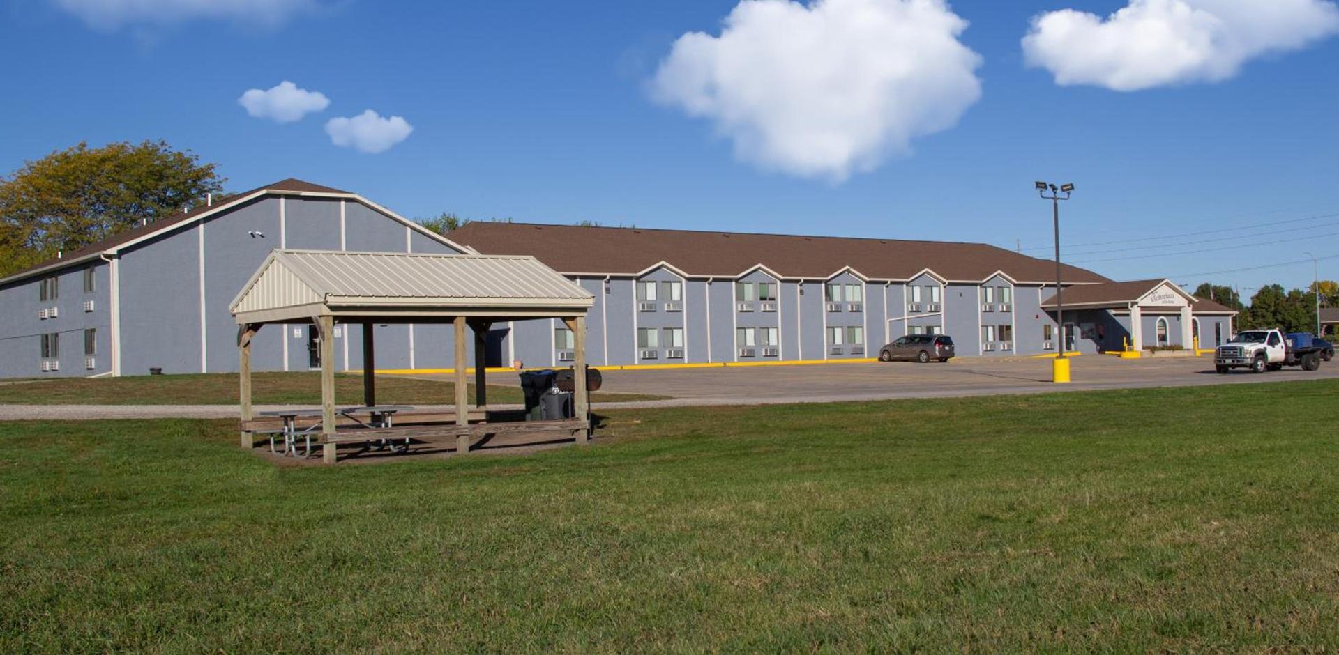 New Victorian Inn & Suites-Norfolk photo 13