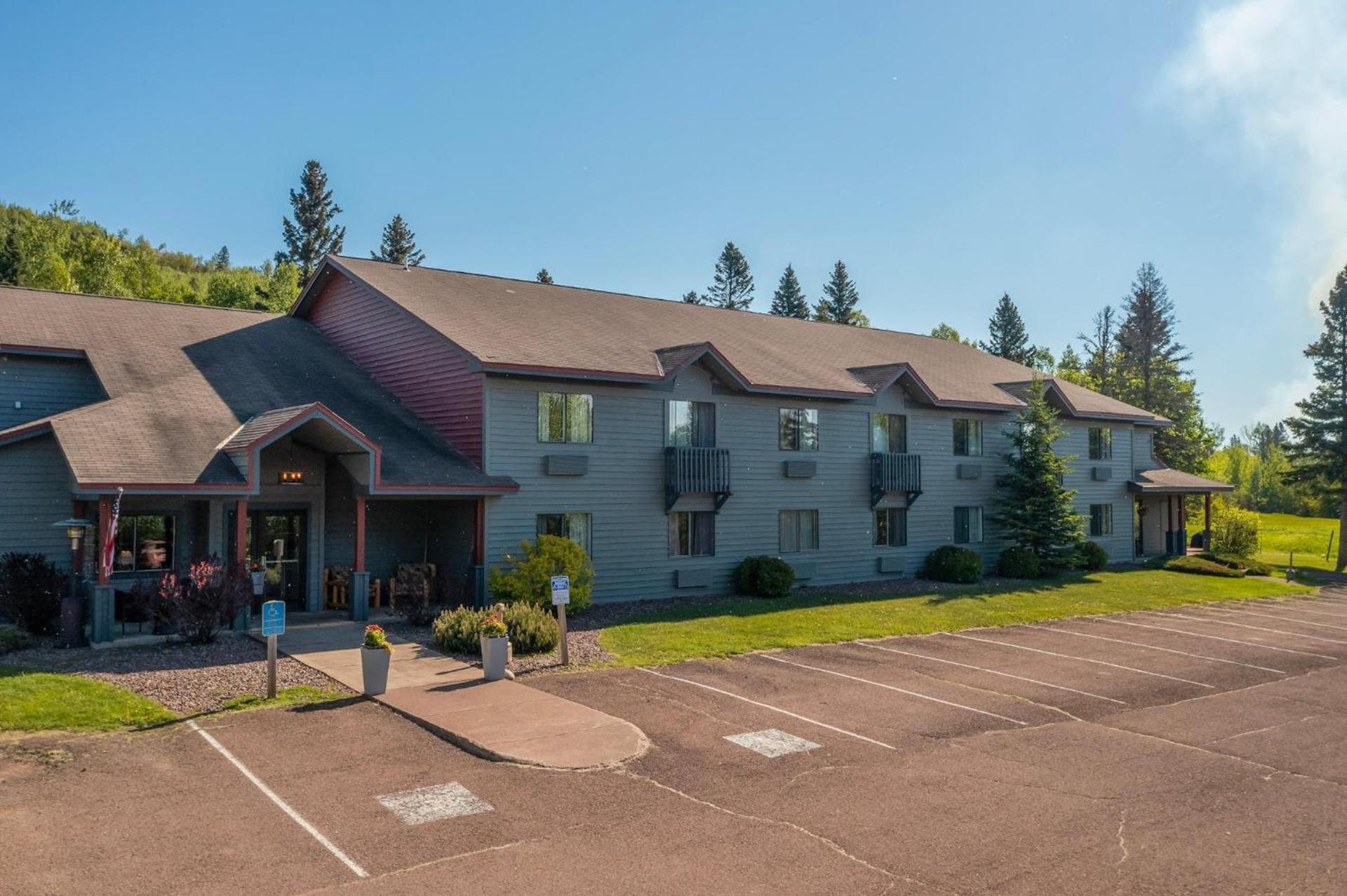 Mountain Inn at Lutsen — hotel in Lutsen