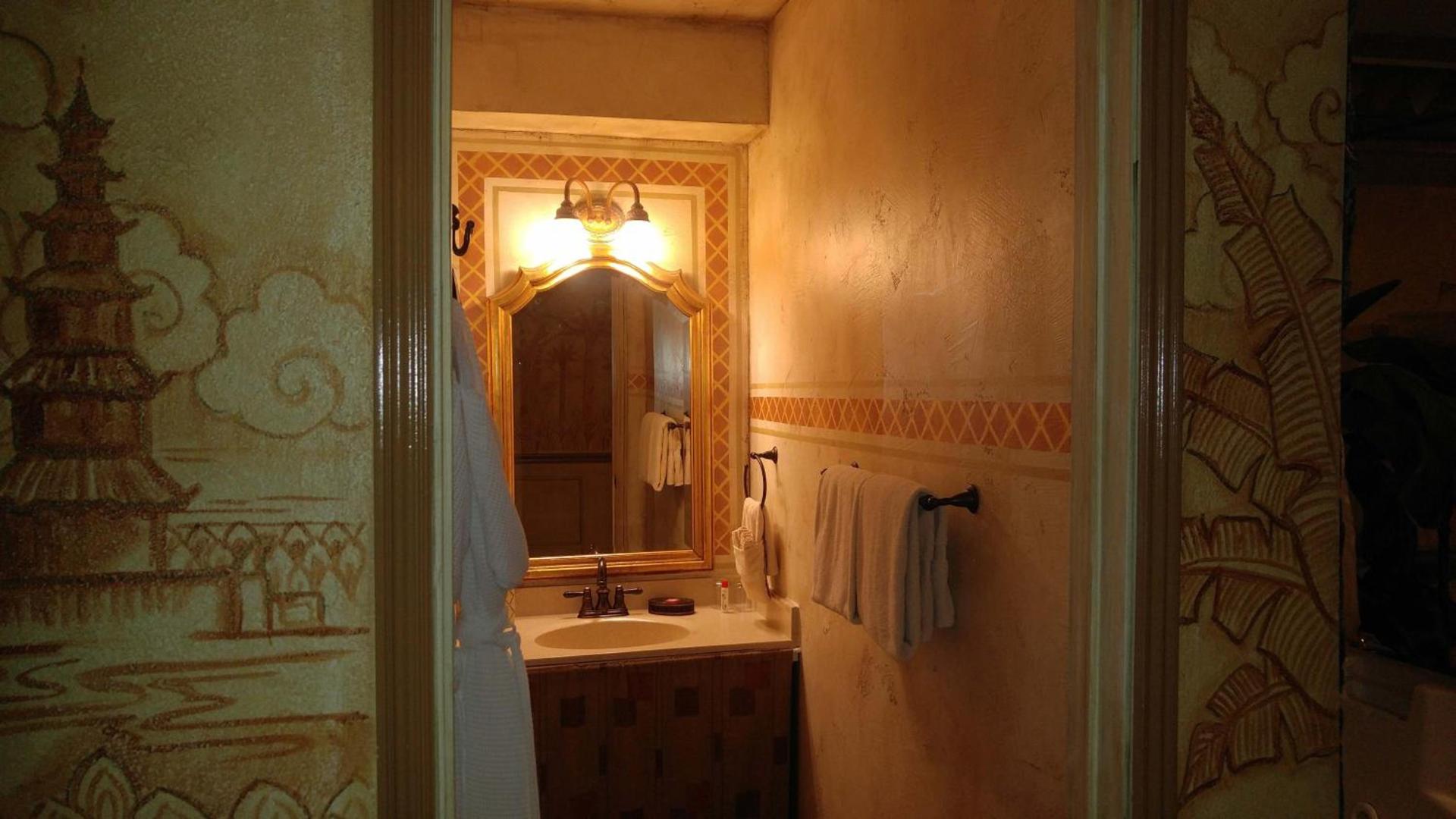 The Anniversary Inn - Boise photo 99