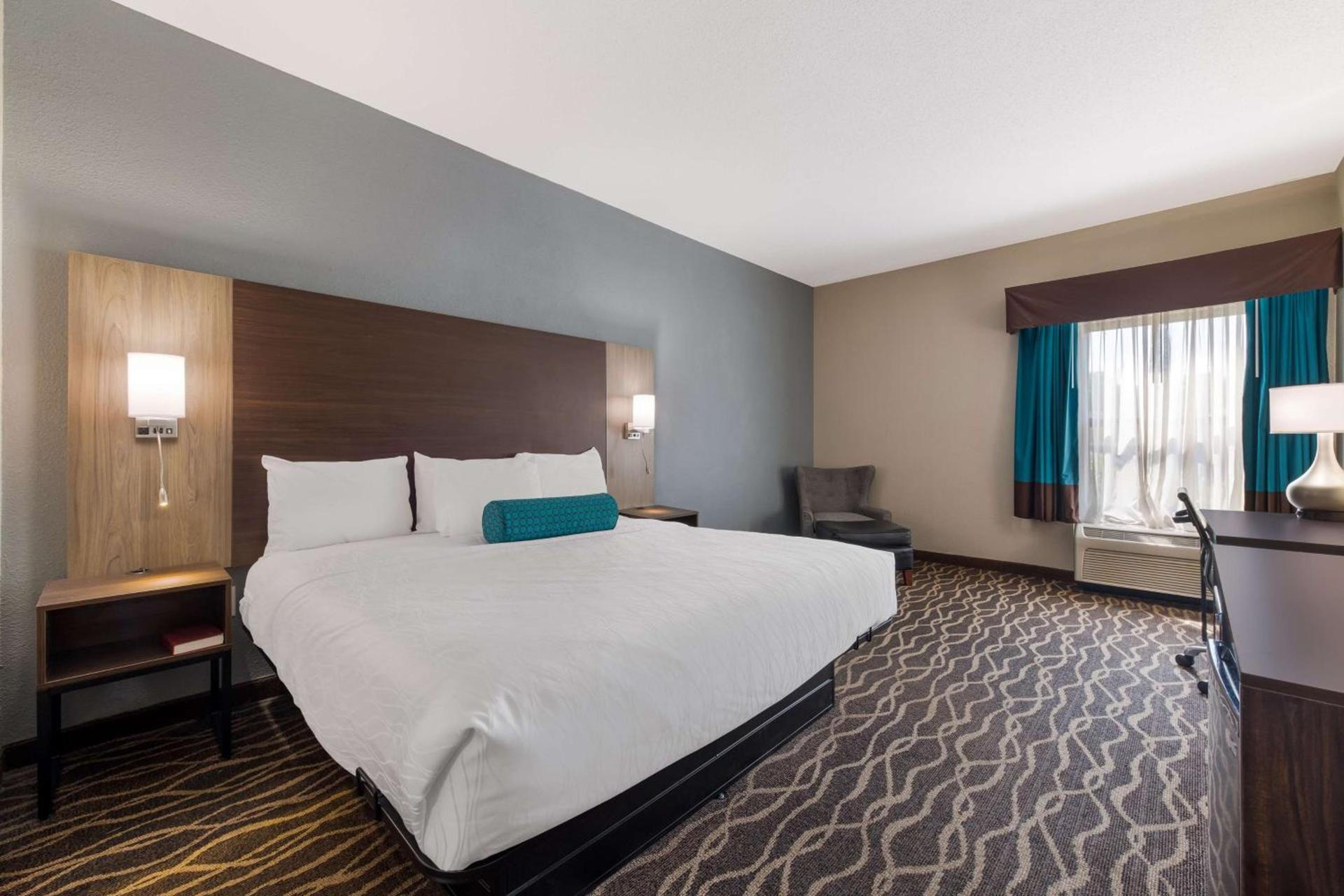 Best Western Albemarle Inn photo 2