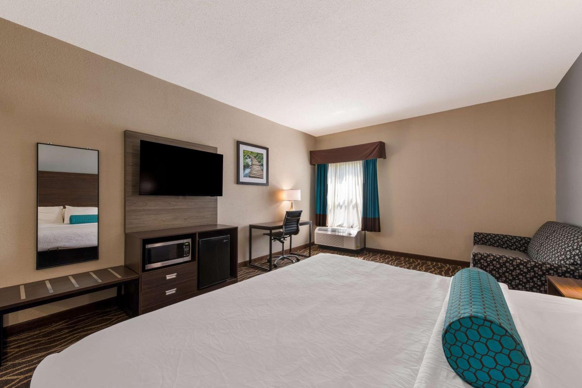 Best Western Albemarle Inn photo 13