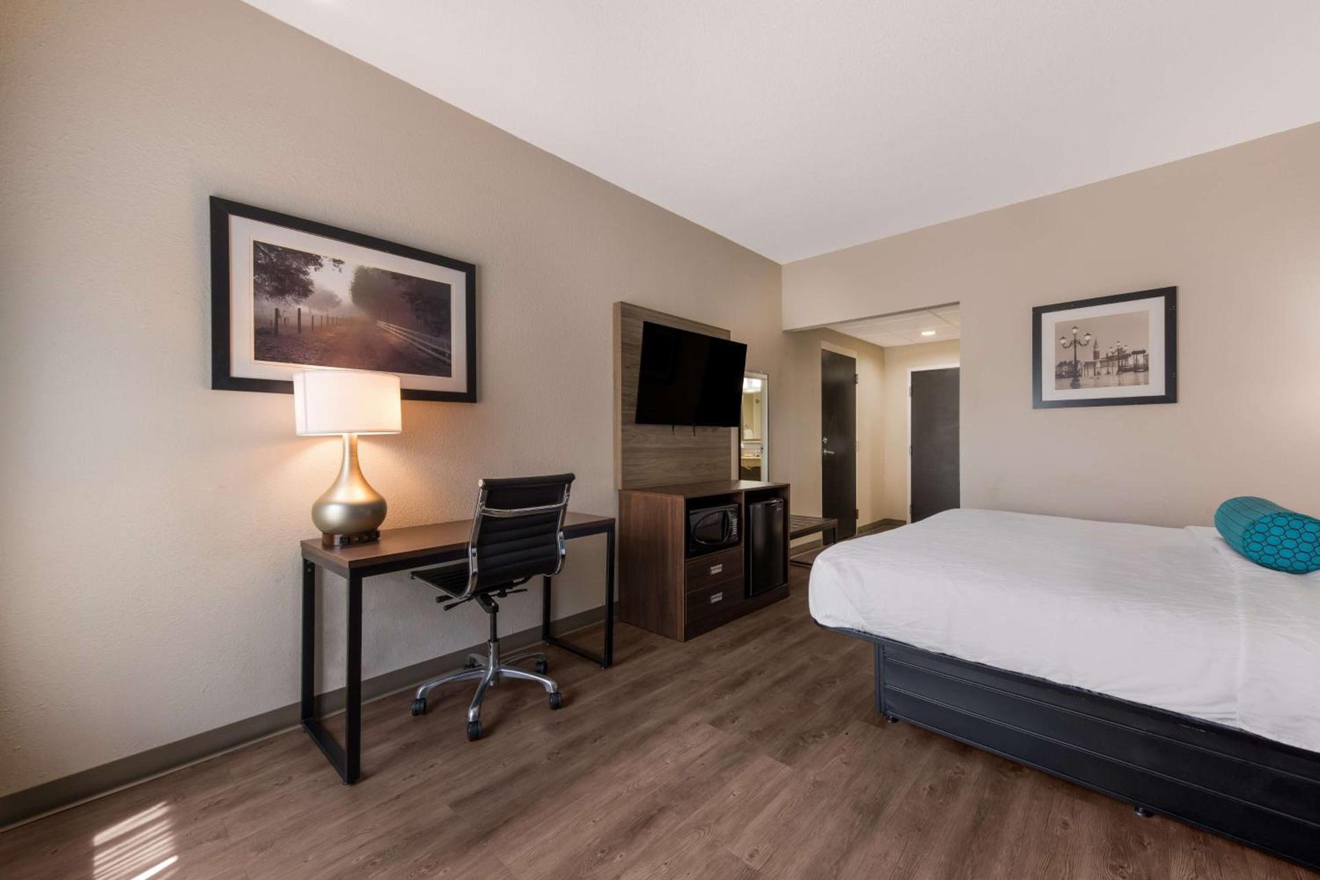 Best Western Albemarle Inn photo 16