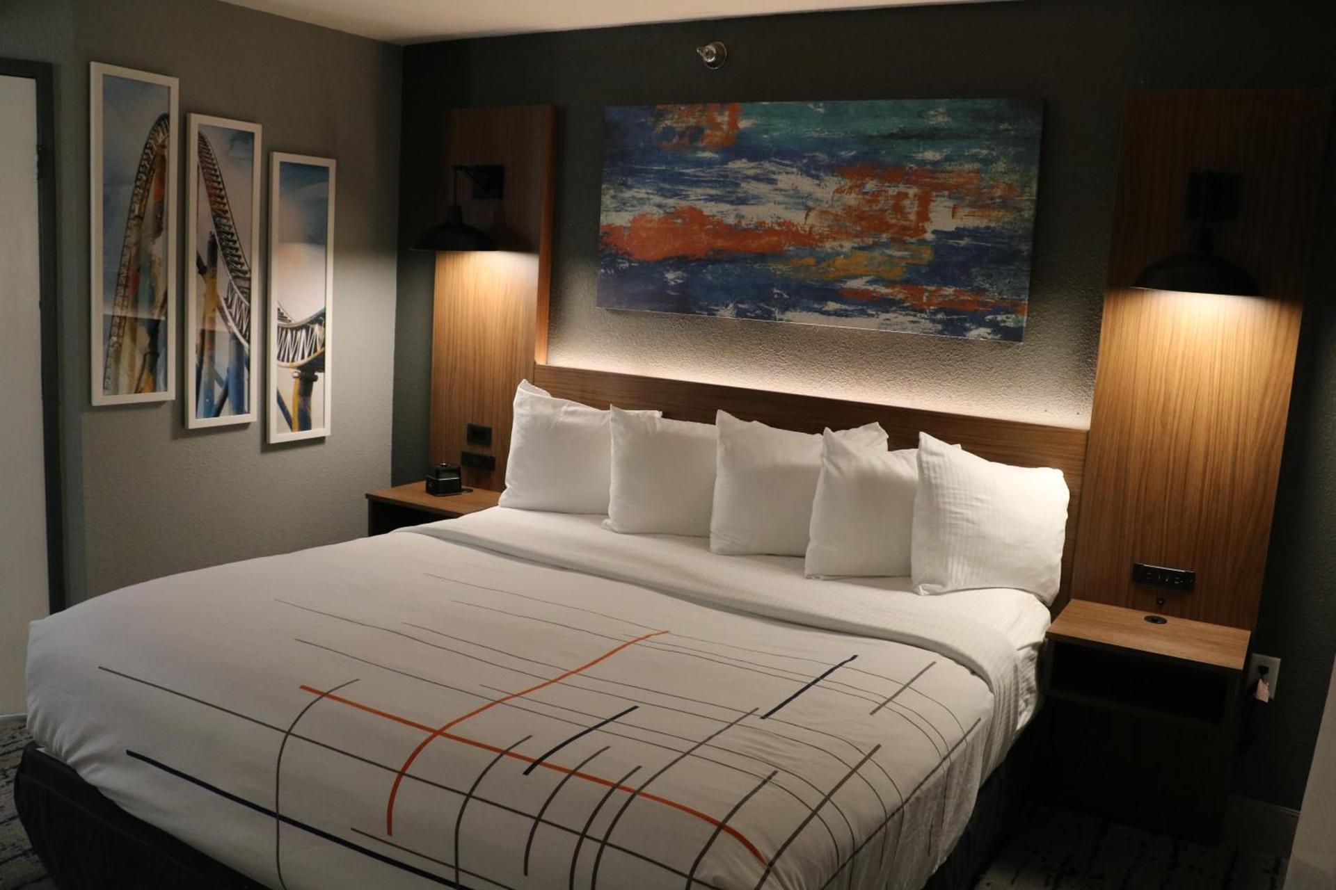 La Quinta by Wyndham Chicago Gurnee photo 50