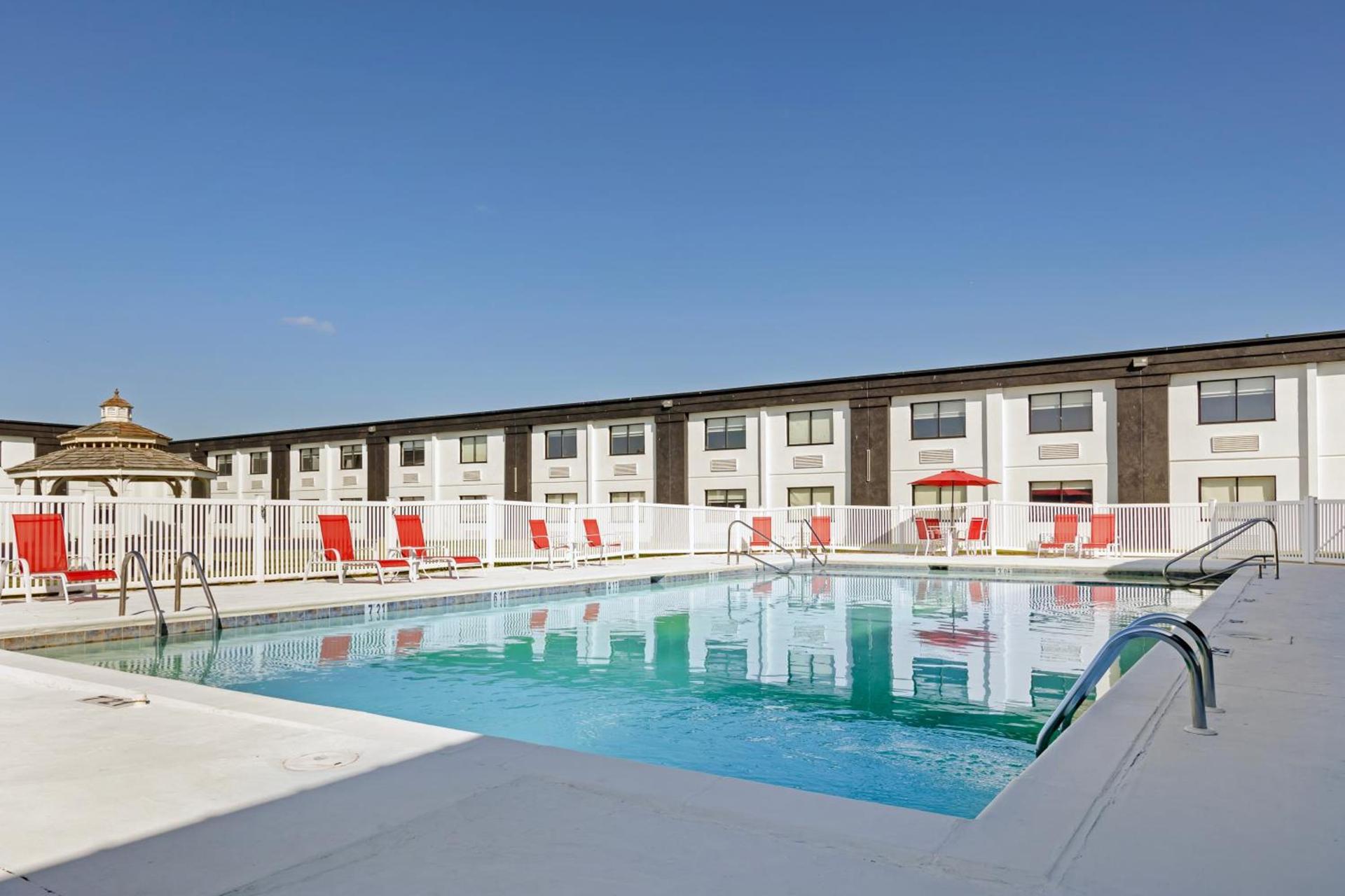 The Lux Hotel & Conference Center, an Ascend Collection Hotel photo 24