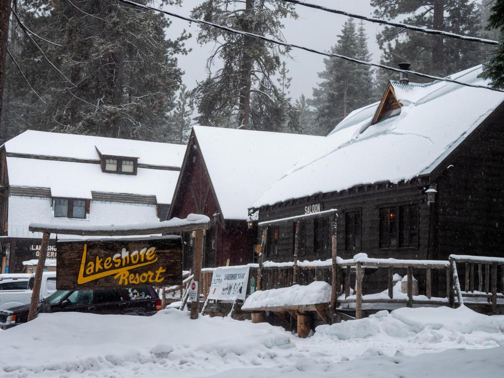 Lakeshore Resort photo 16
