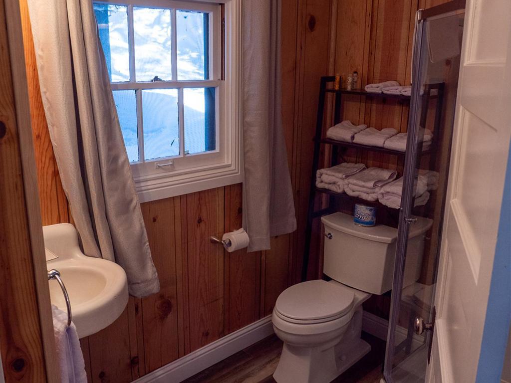 Lakeshore Resort photo 18
