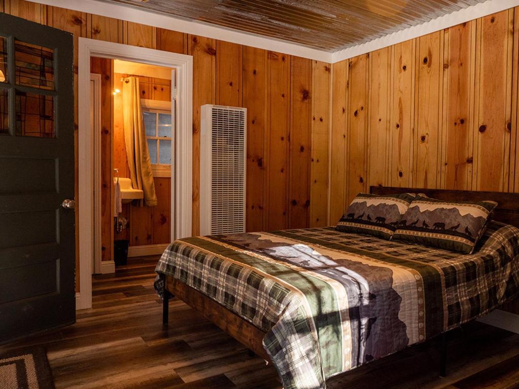 Lakeshore Resort photo 19