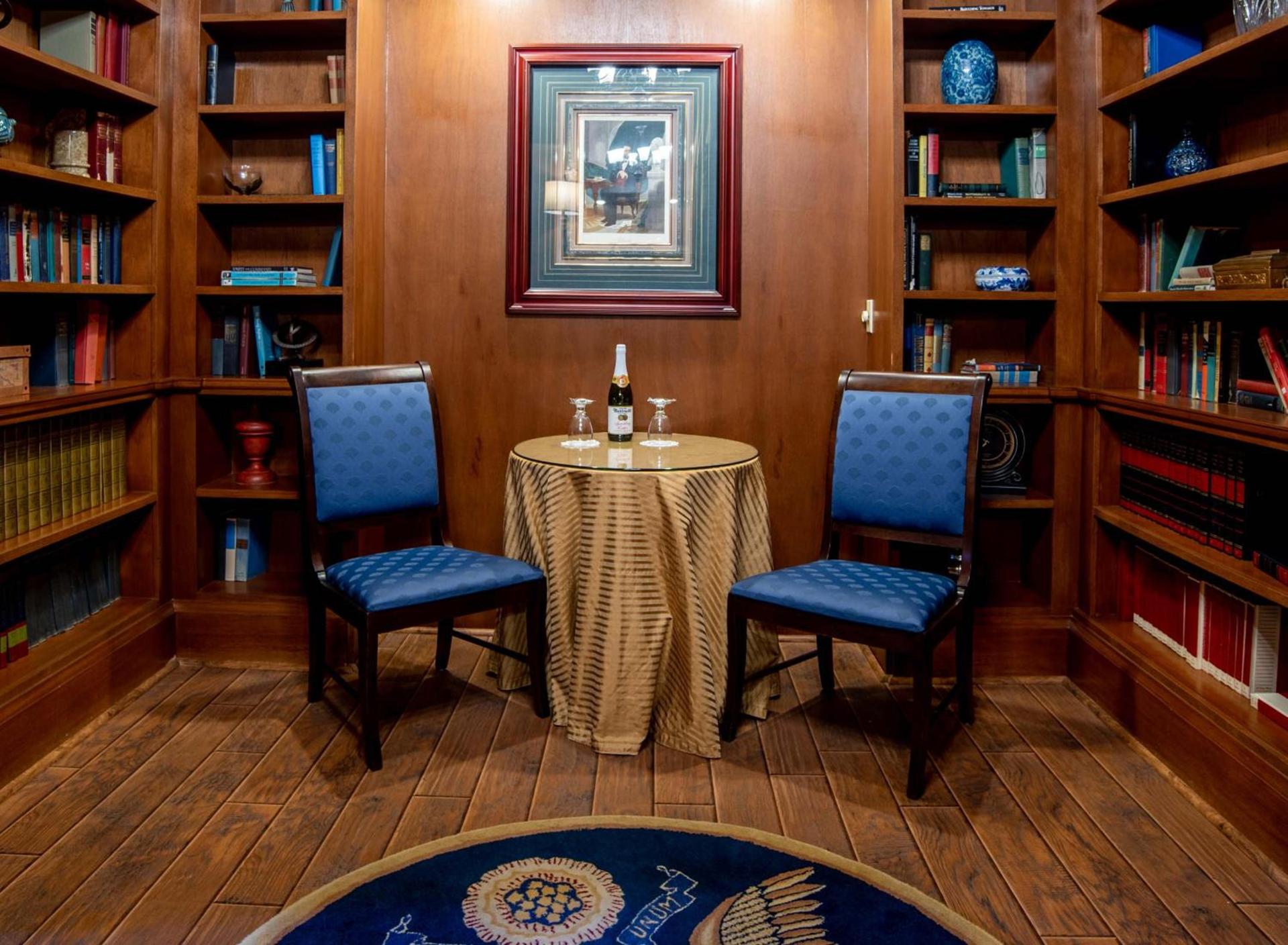 The Anniversary Inn - Boise photo 17