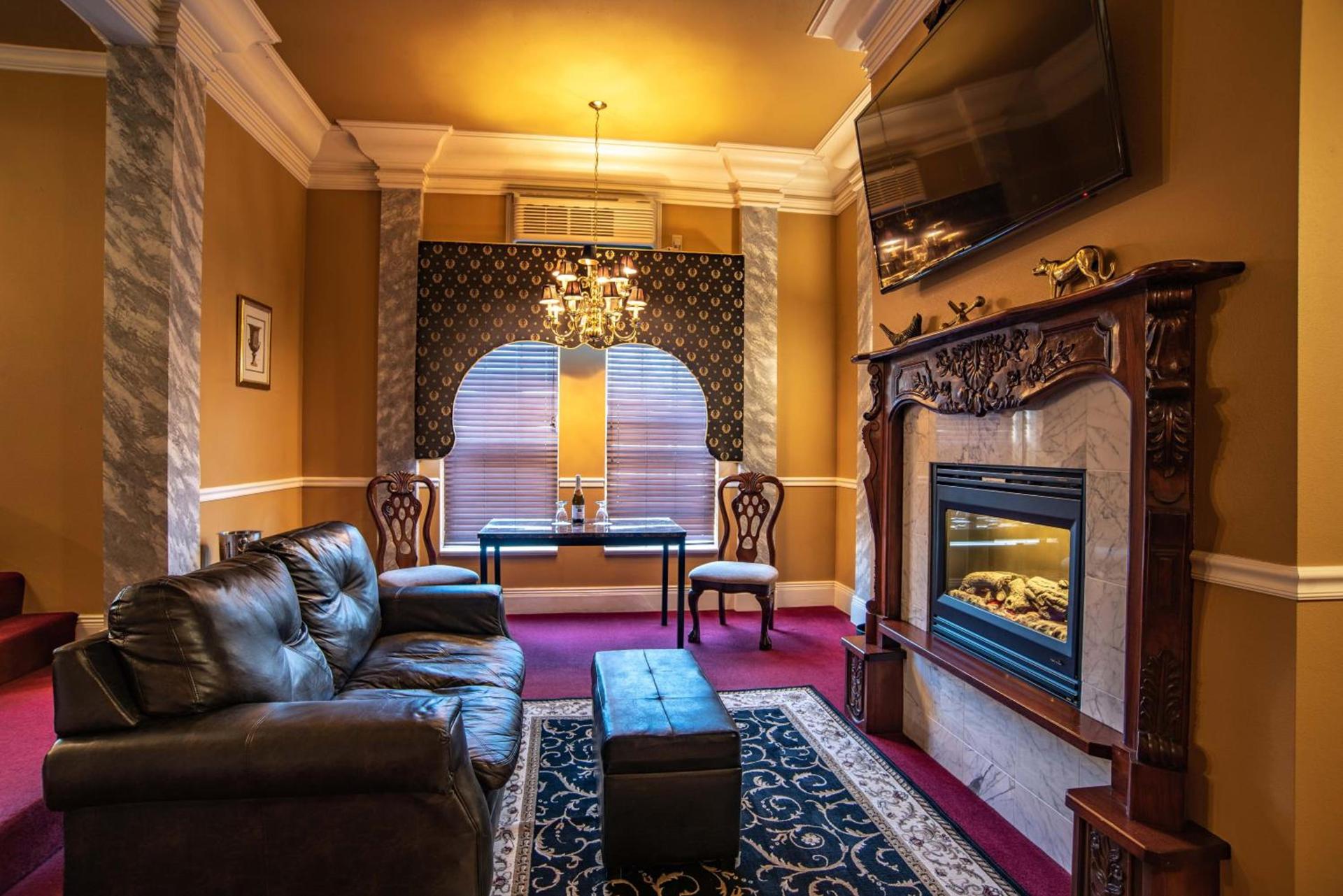 The Anniversary Inn - Boise photo 83