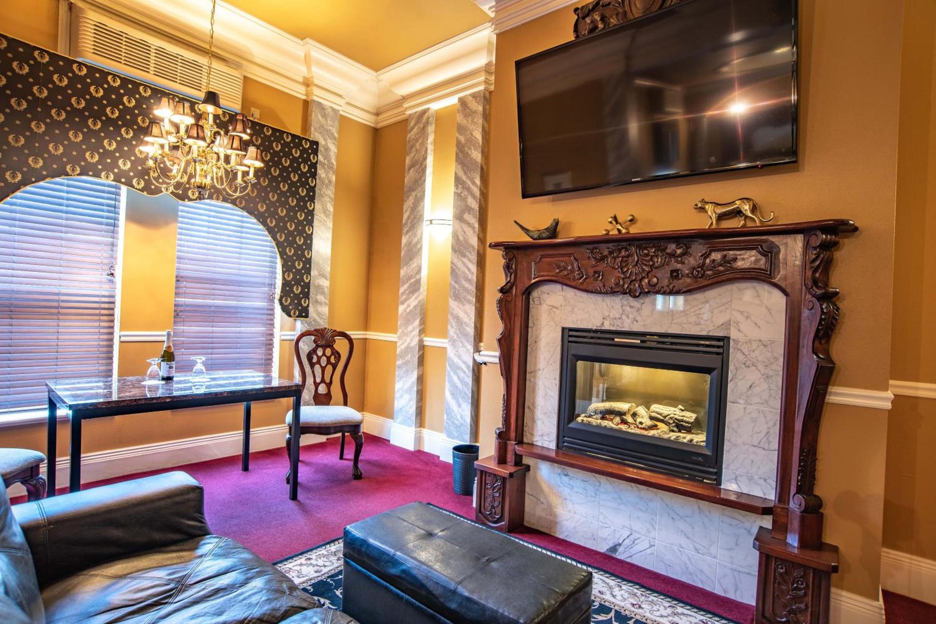 The Anniversary Inn - Boise photo 39