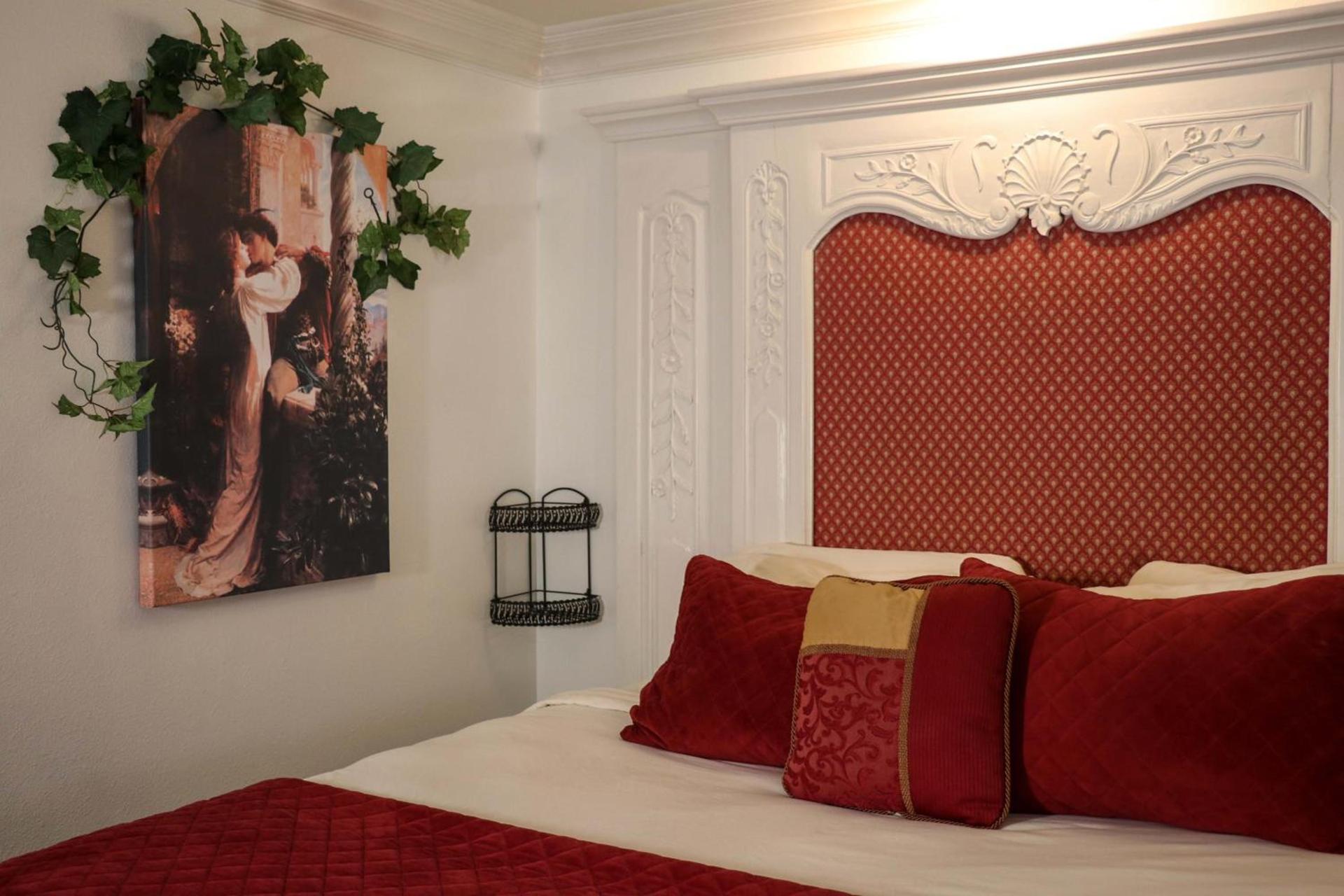 The Anniversary Inn - Boise photo 28