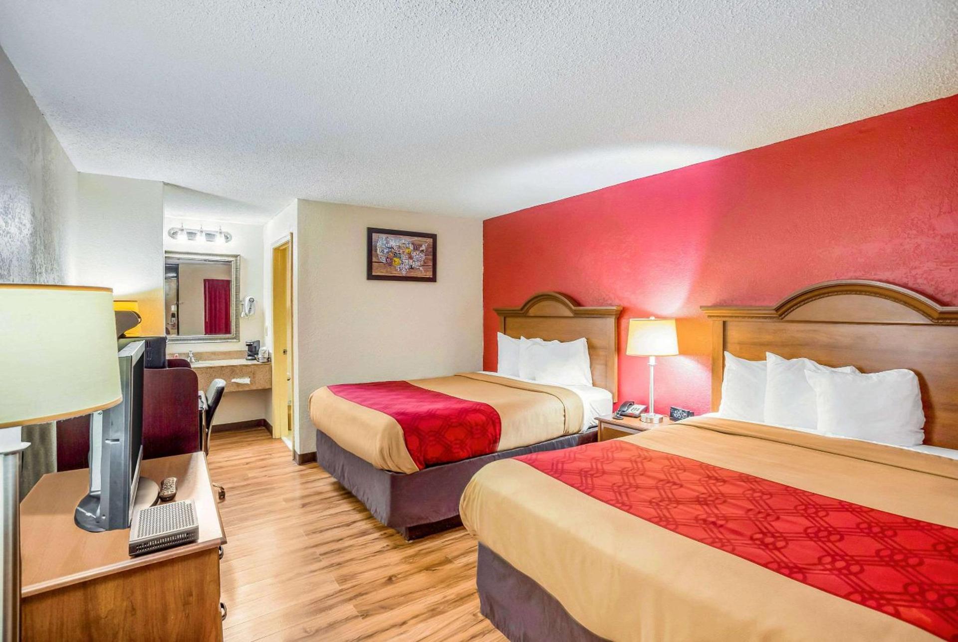 Econo Lodge Huntington - Barboursville University Area photo 14