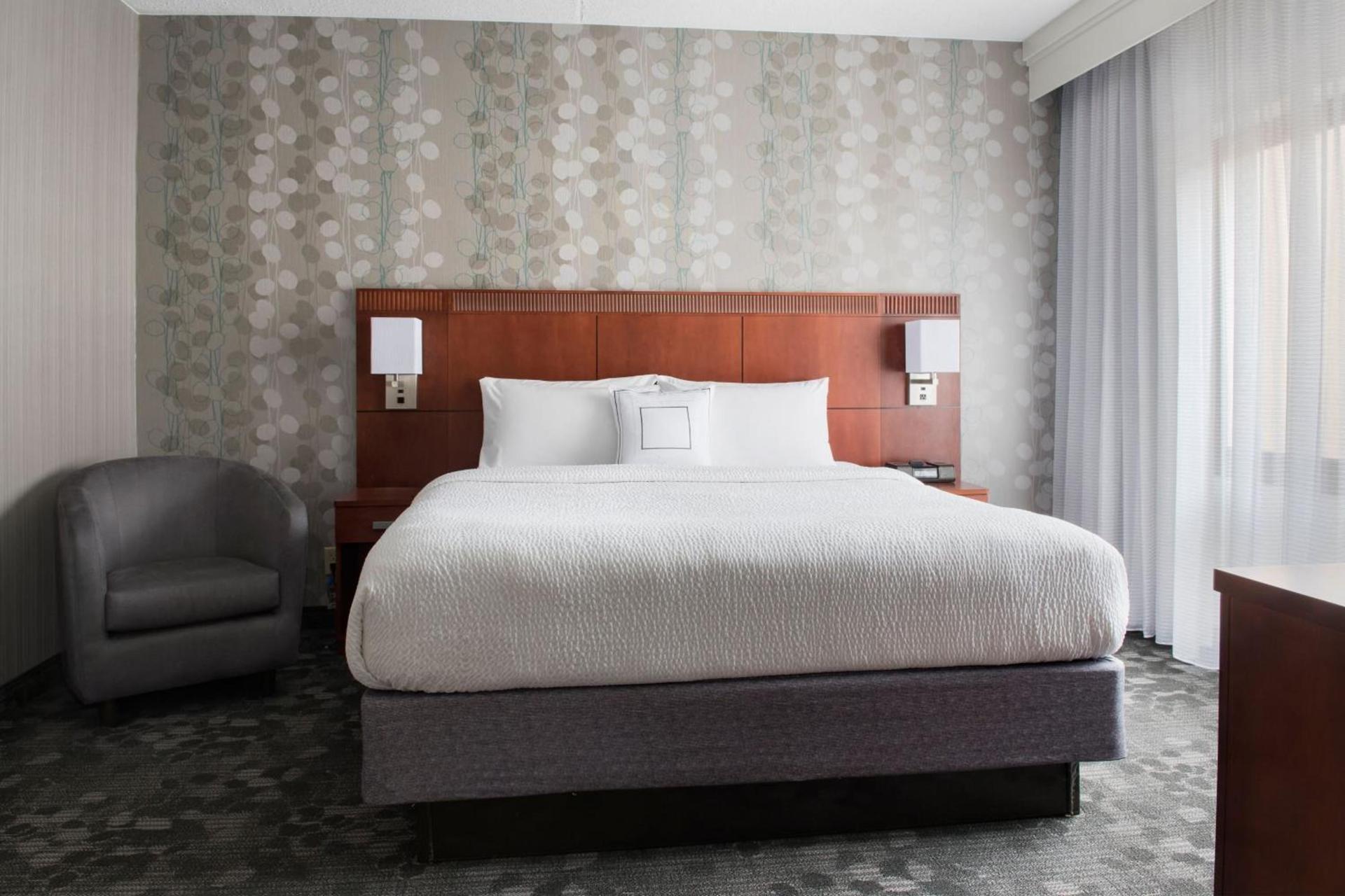 Courtyard by Marriott Mahwah photo 15