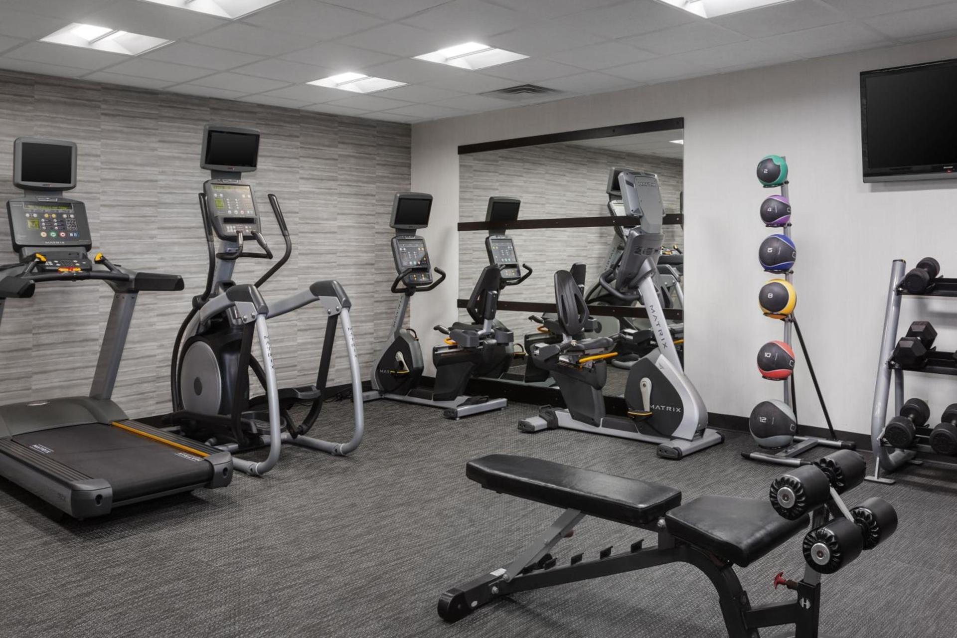 Courtyard by Marriott Mahwah photo 24