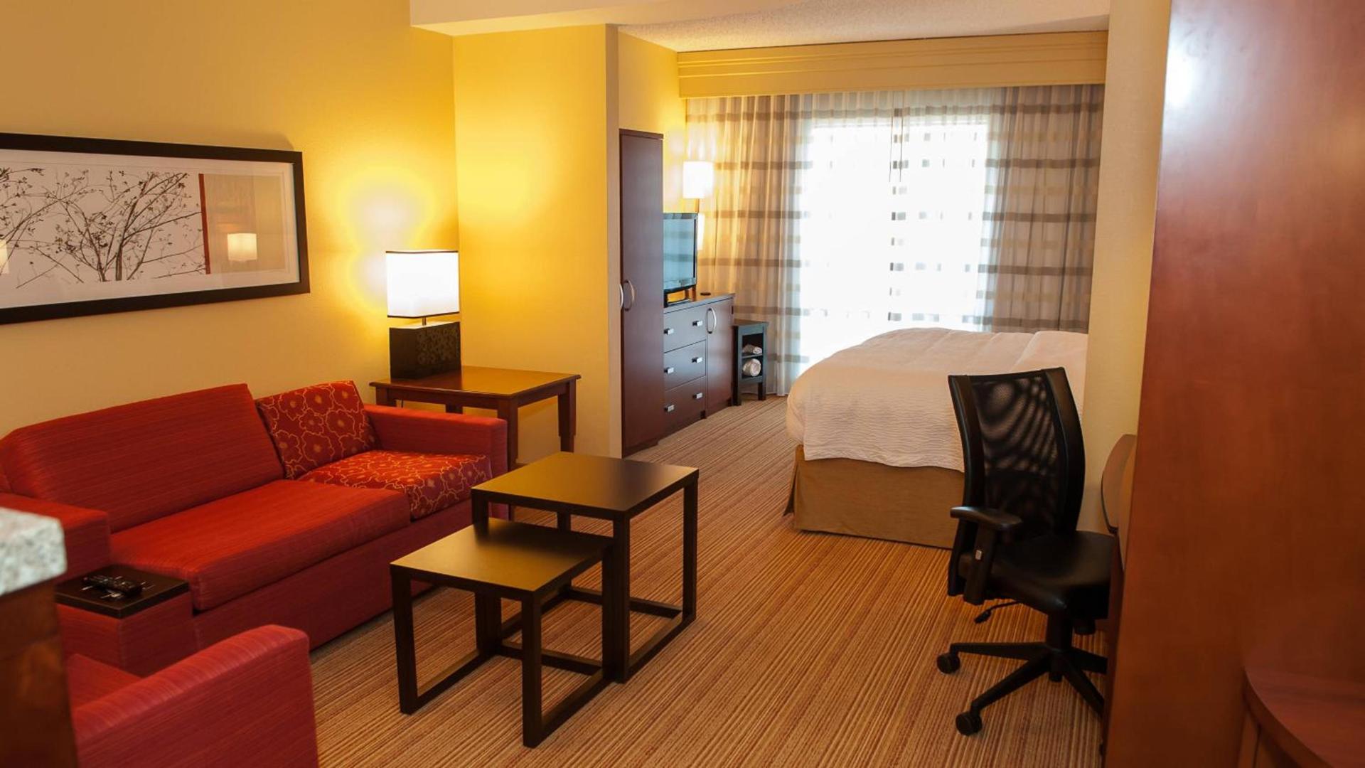 Courtyard by Marriott Pittsburgh North/Cranberry Woods photo 5