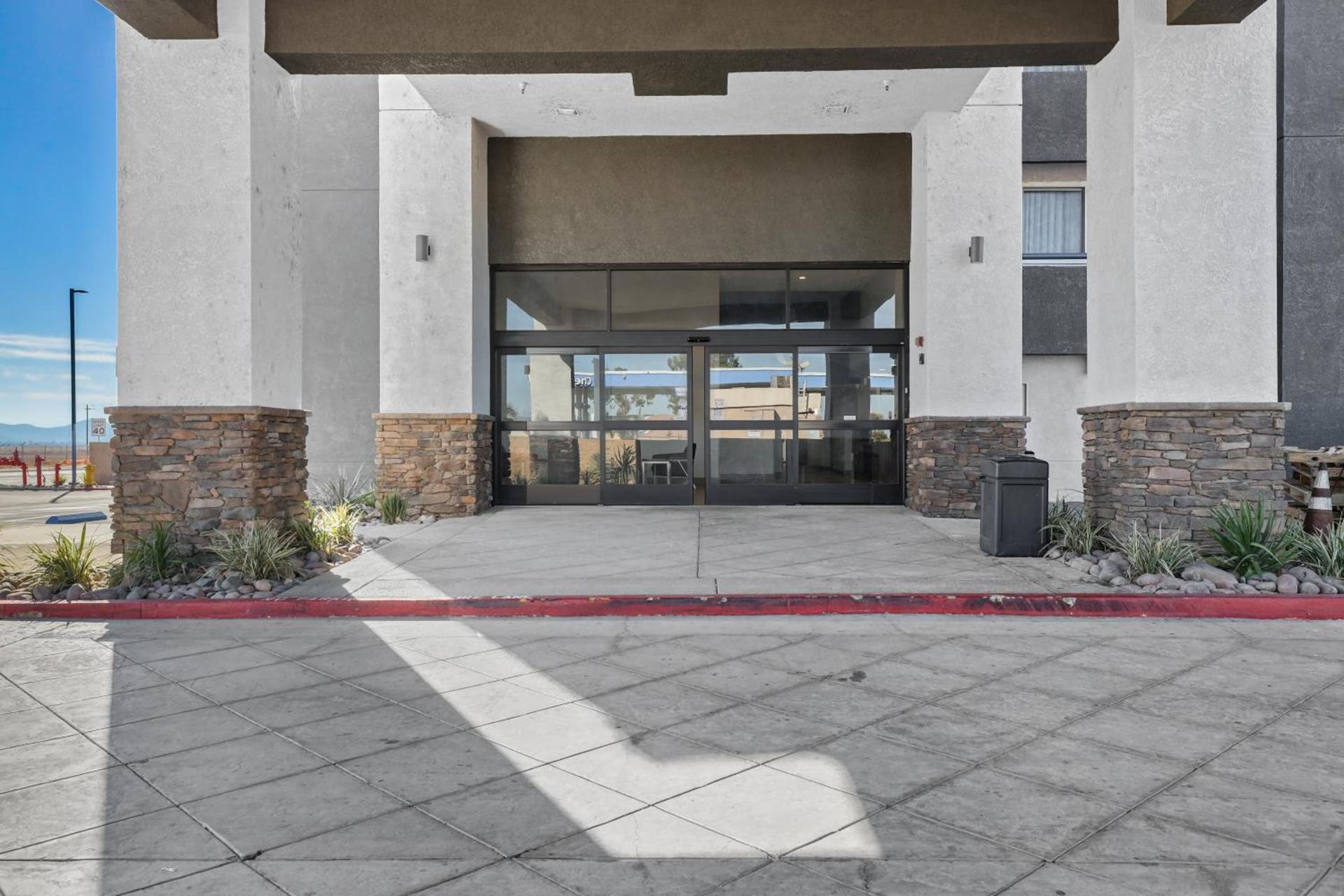 Studio 6 Suites Perris, CA photo 27