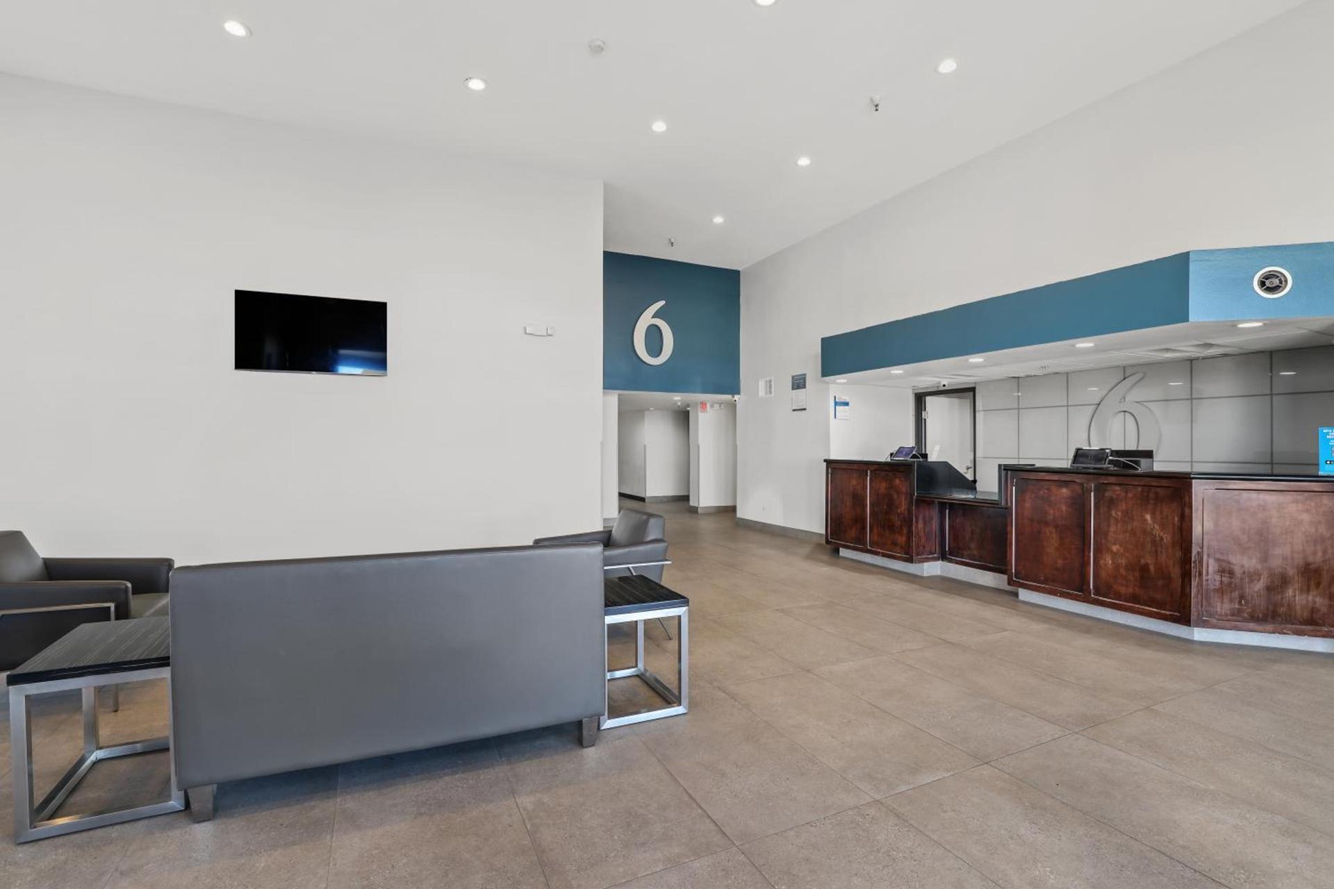 Studio 6 Suites Perris, CA photo 35