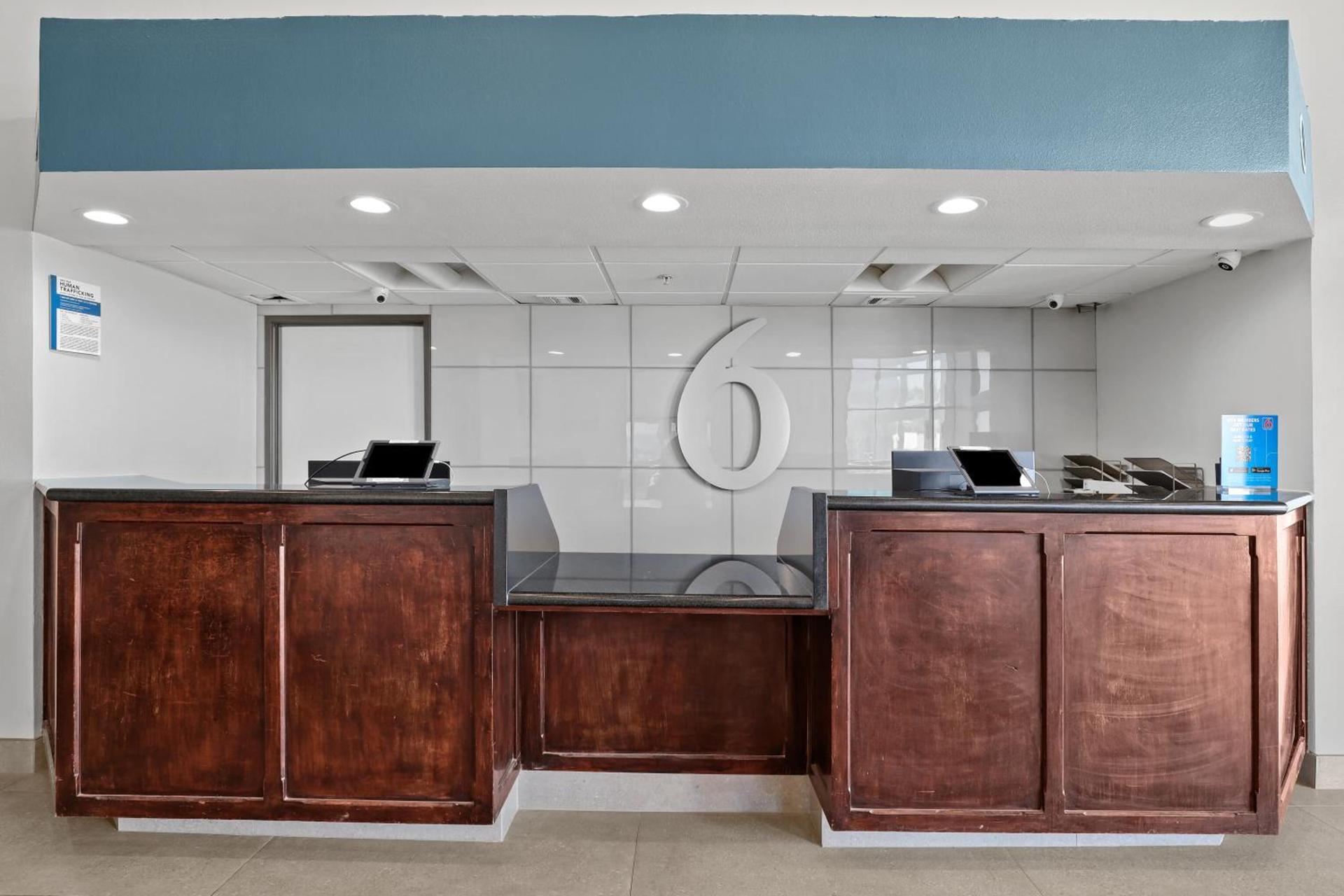 Studio 6 Suites Perris, CA photo 37