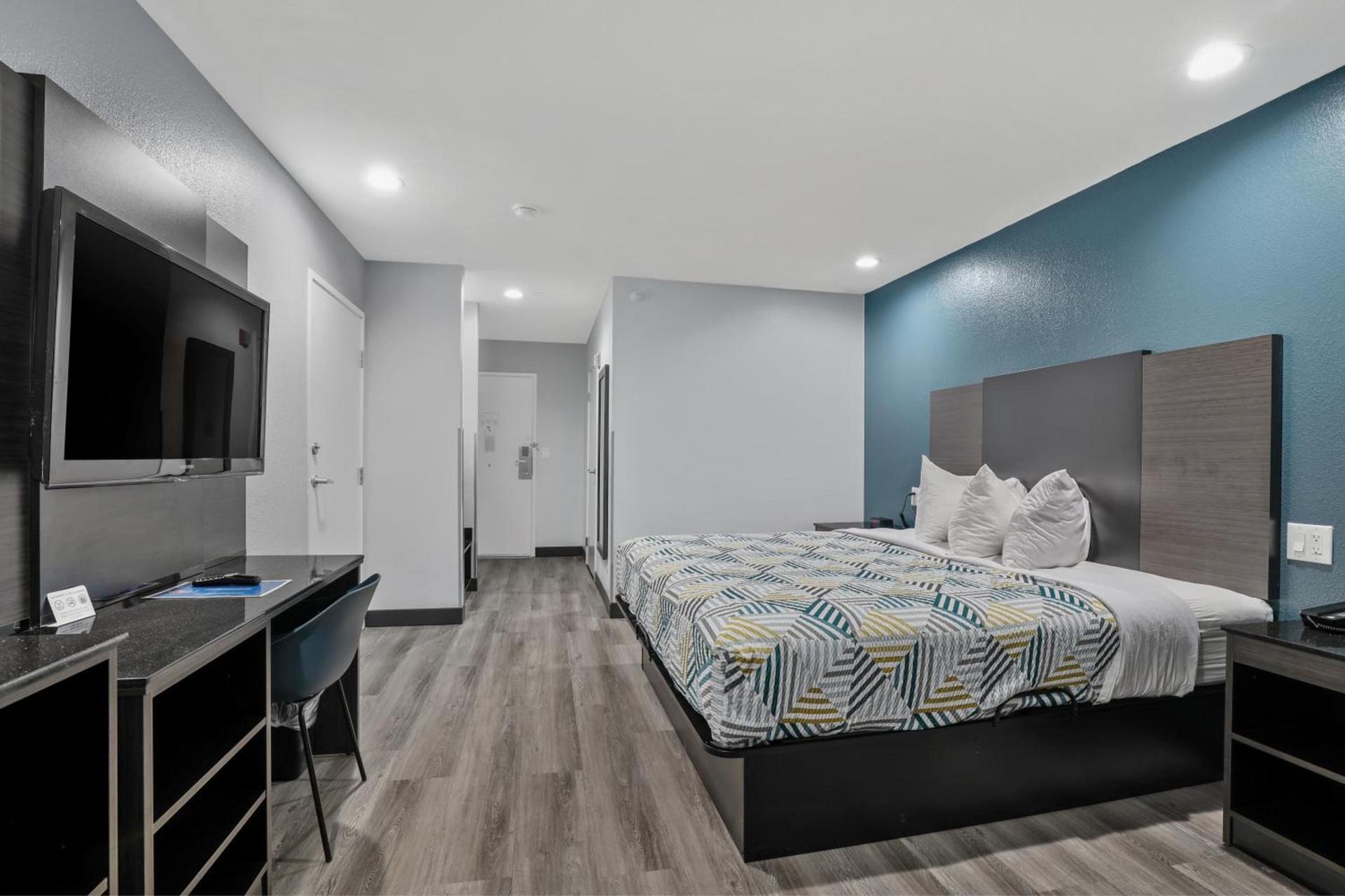 Studio 6 Suites Perris, CA photo 44