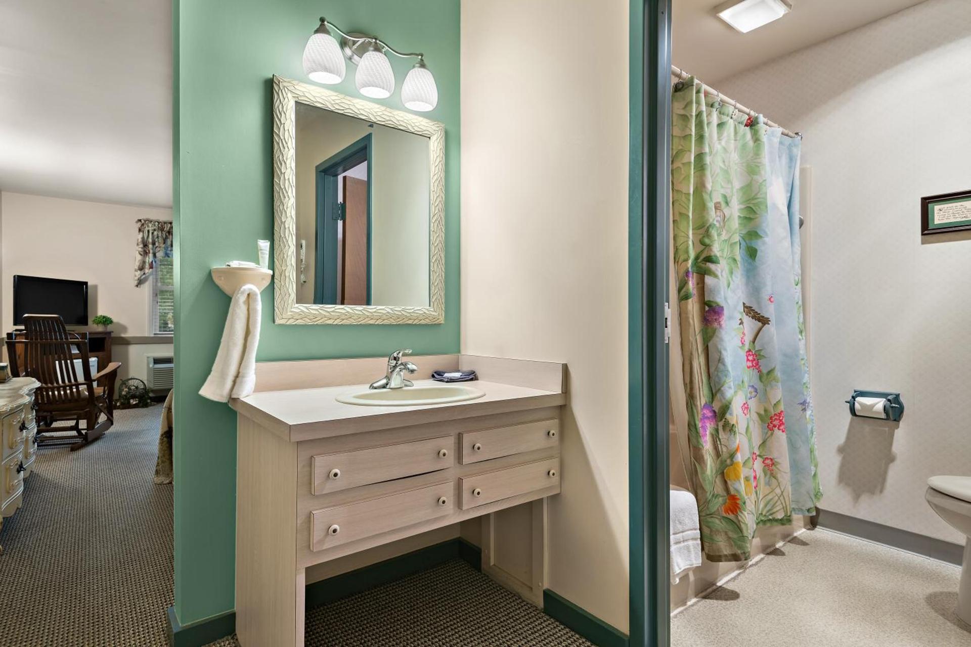 Country Living Inn photo 10