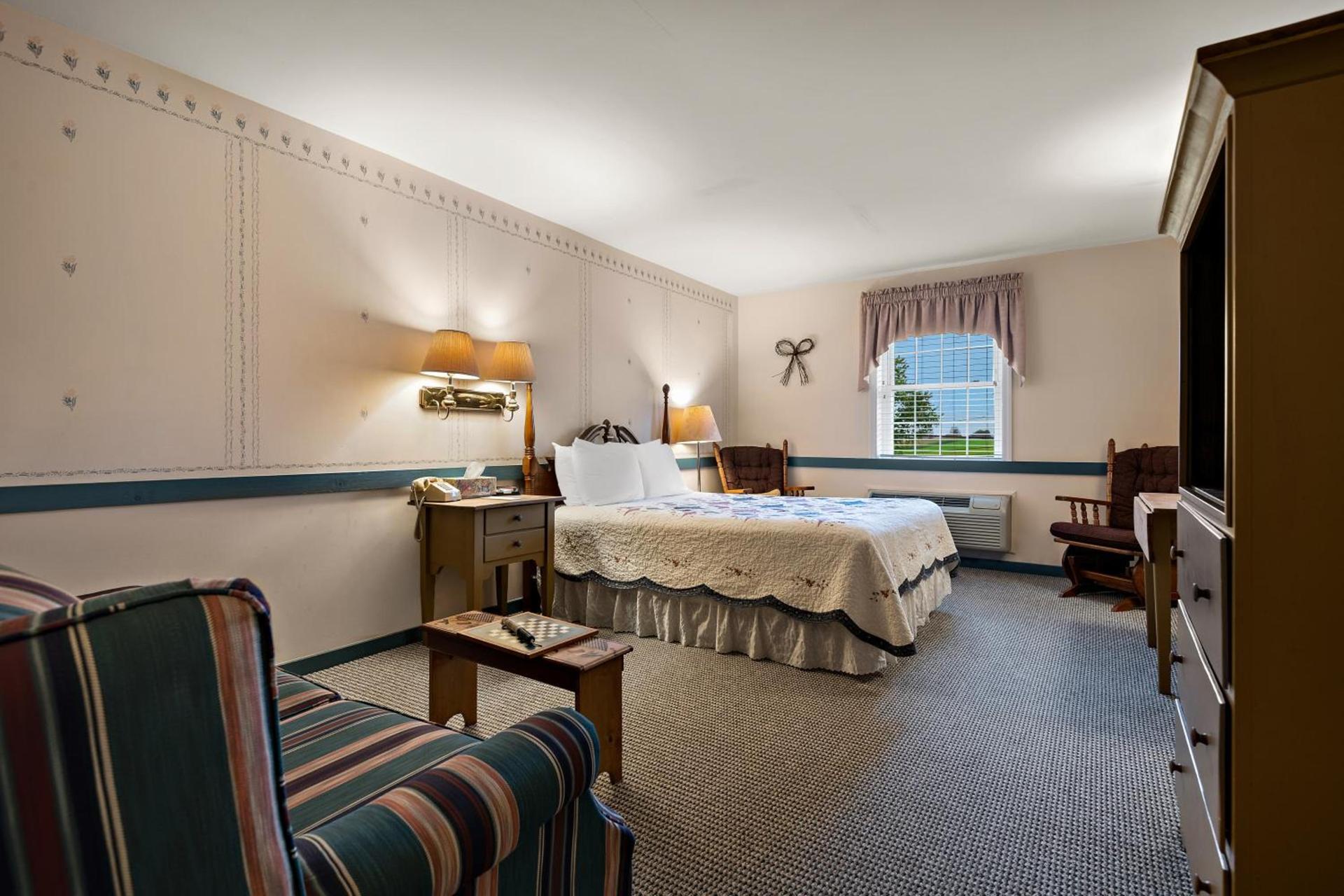 Country Living Inn photo 19
