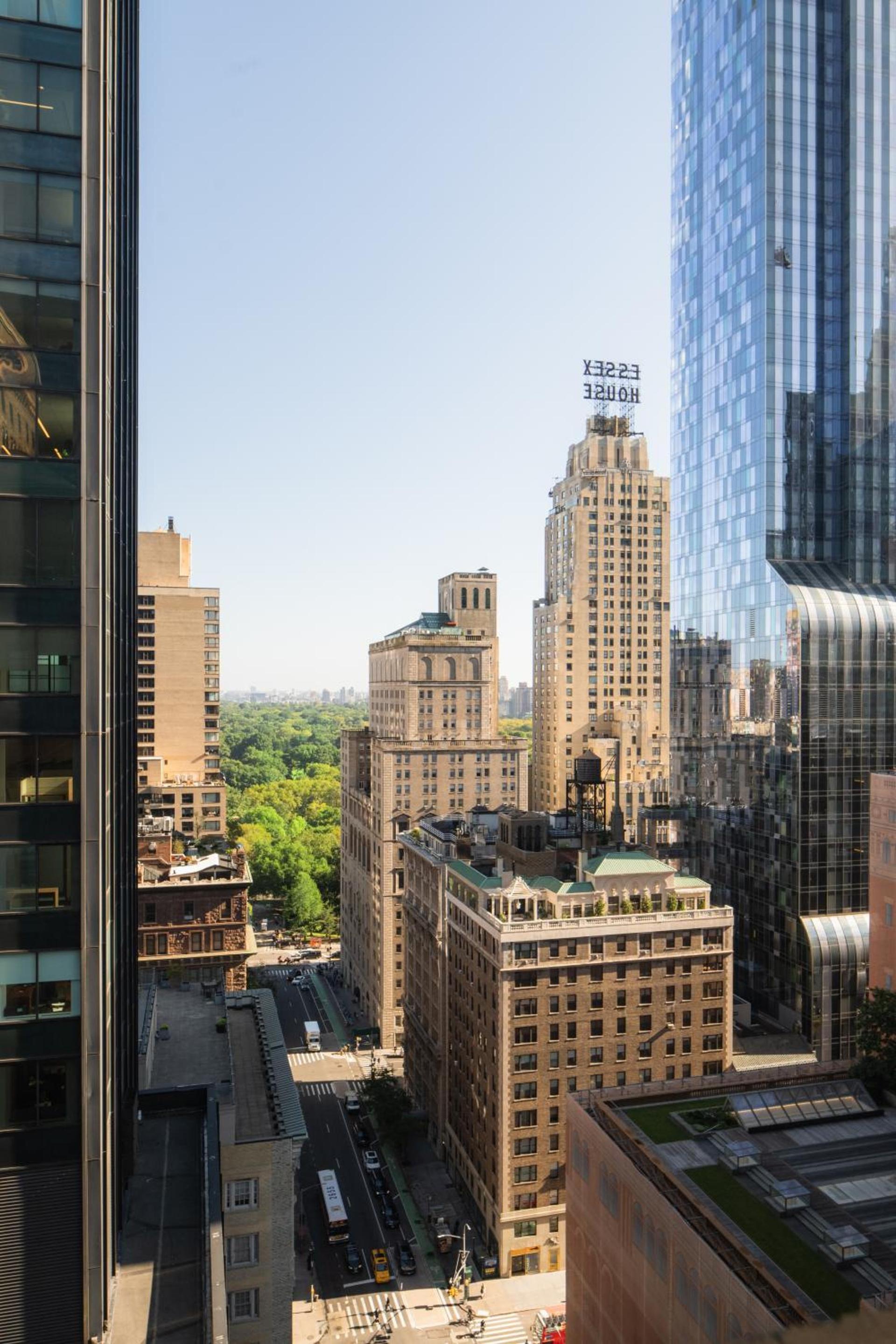 The Manhattan Club photo 83
