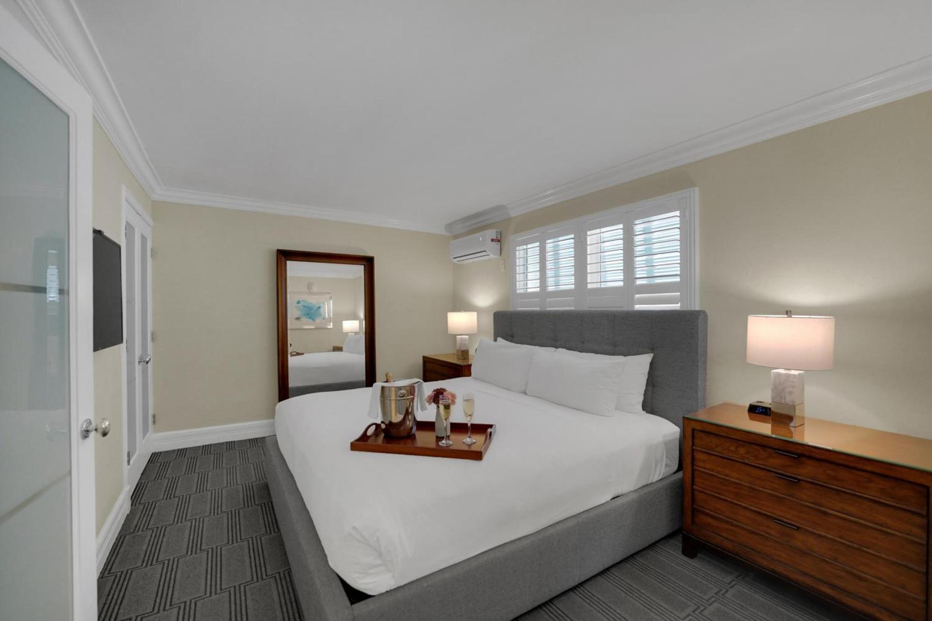 The Pillars Hotel & Club photo 32