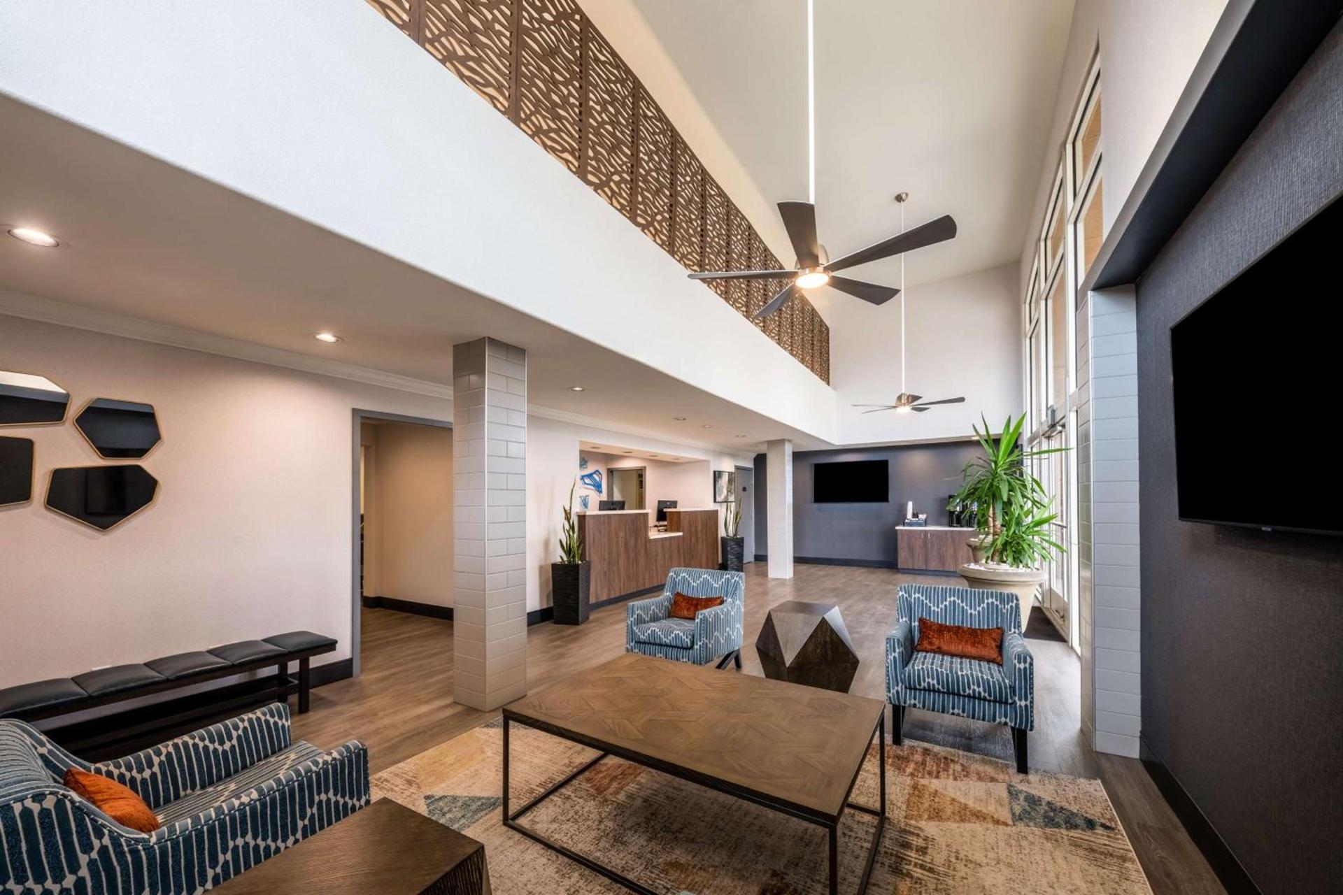 Best Western Inn & Suites Lemoore photo 4