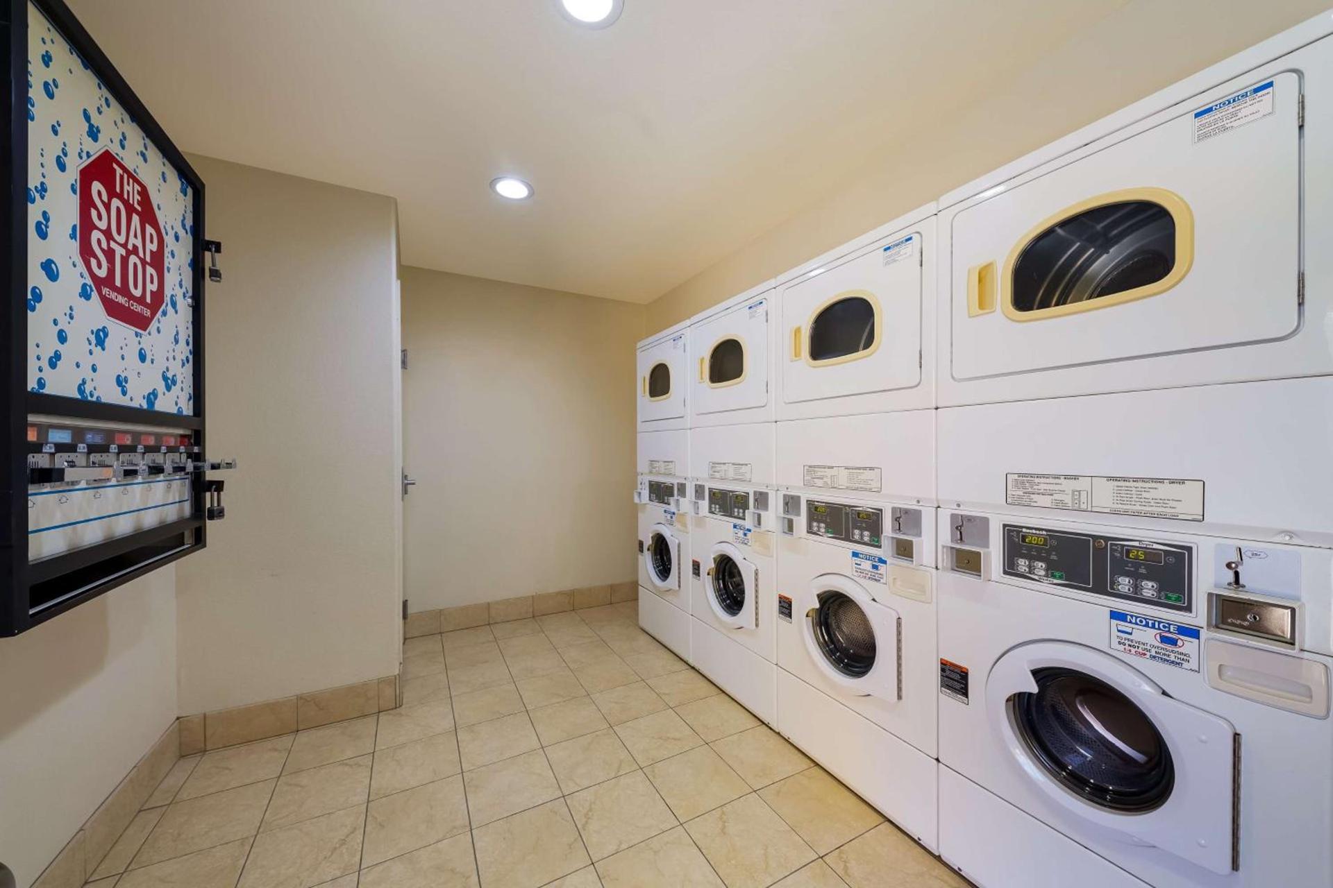 Best Western Inn & Suites Lemoore photo 22