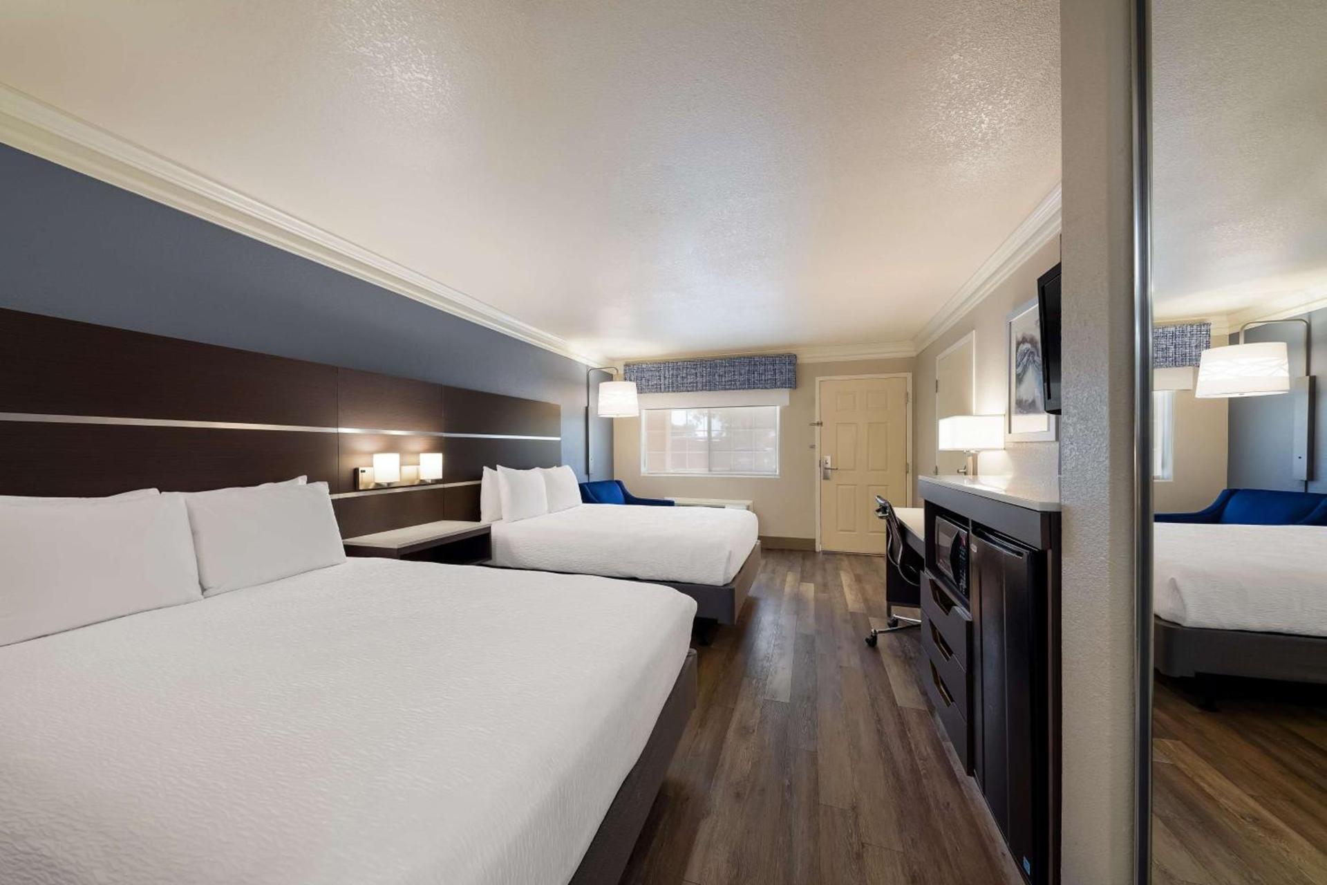 Best Western Inn & Suites Lemoore photo 28