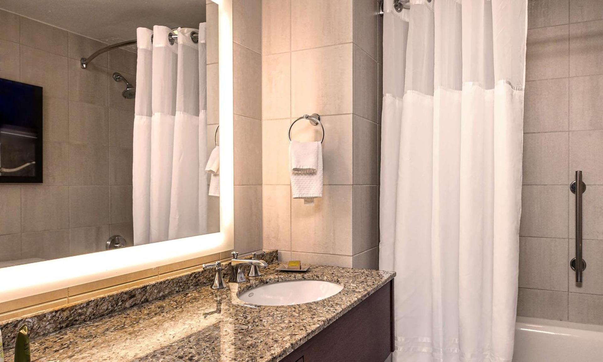 Hilton Anatole photo 87
