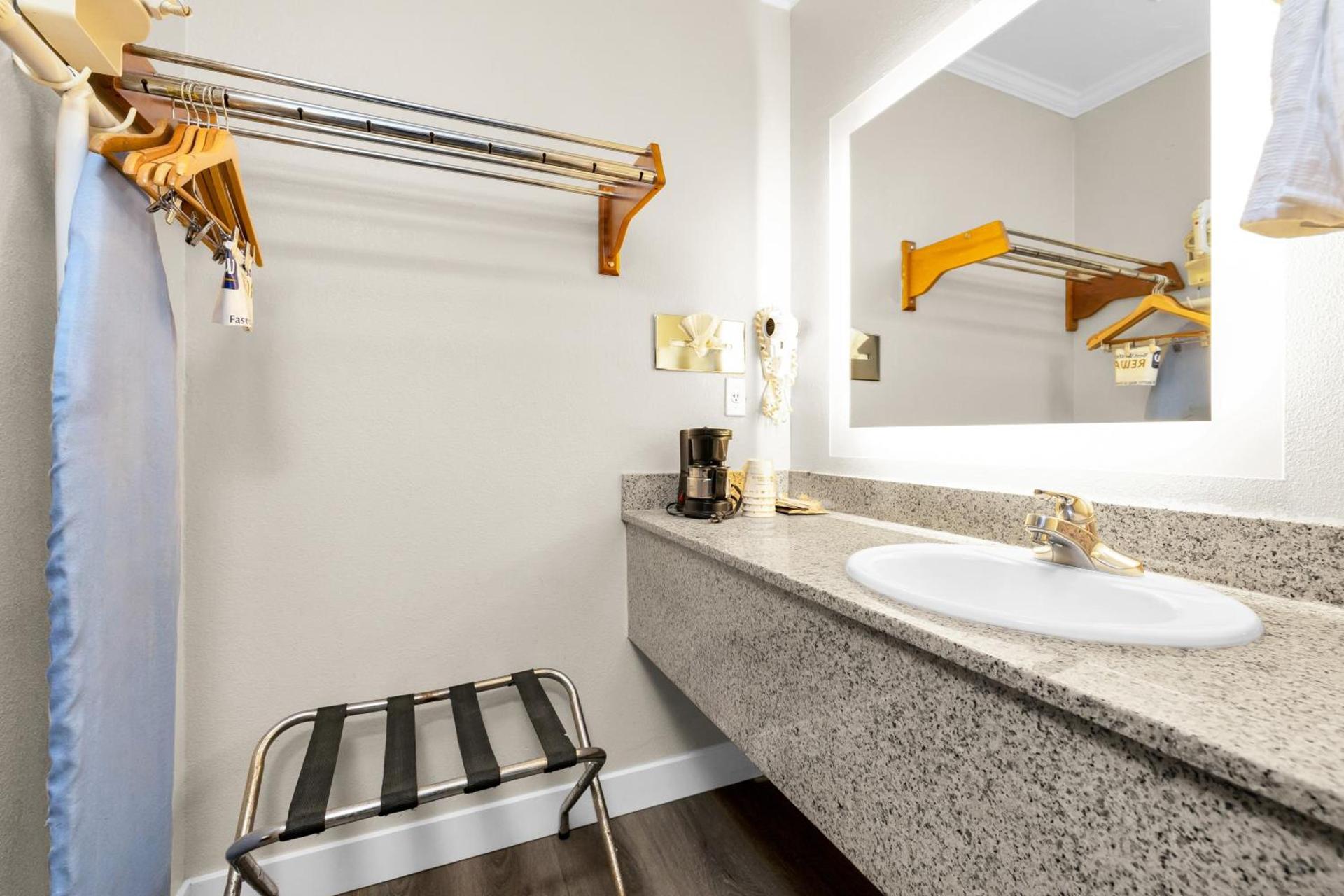 SureStay by Best Western San Francisco Marina District photo 62