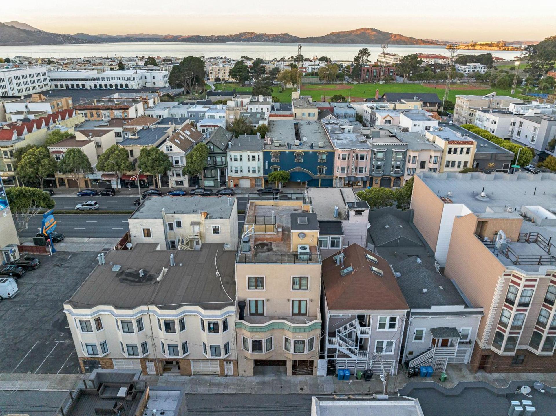 SureStay by Best Western San Francisco Marina District photo 76