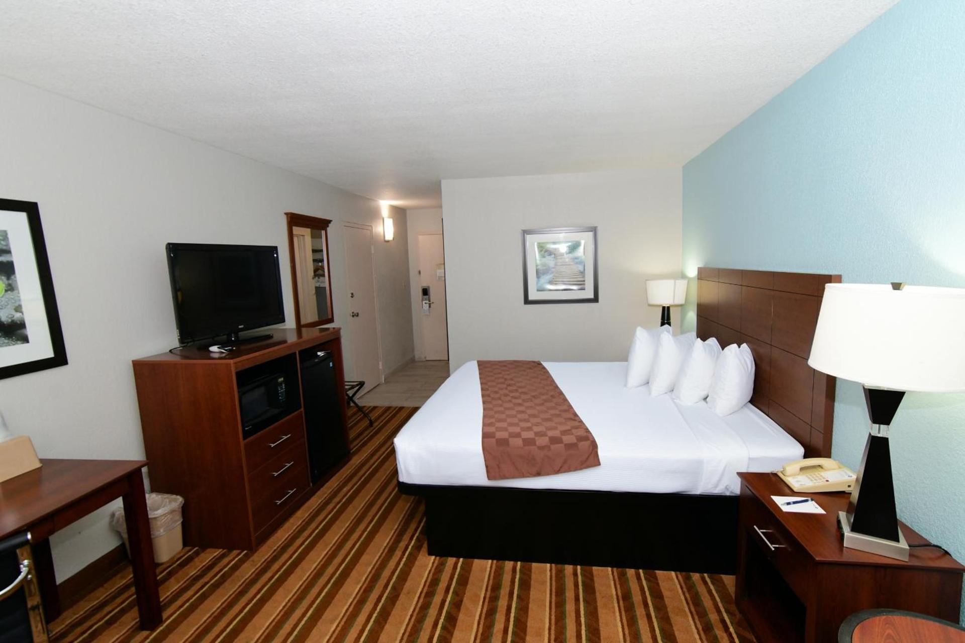 Rock Island Inn & Suites Marshalltown photo 39