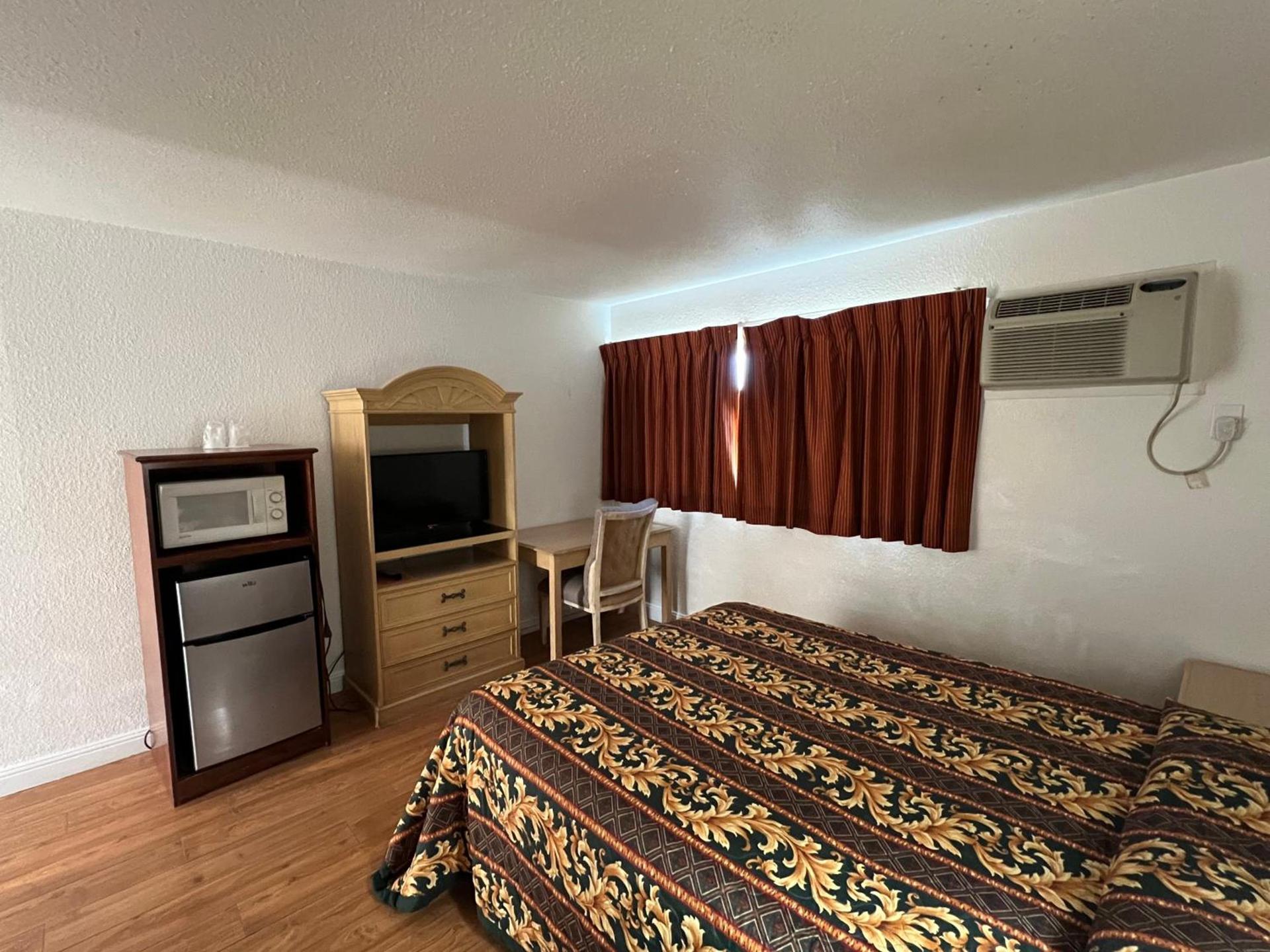 Sherwood Motel photo 6