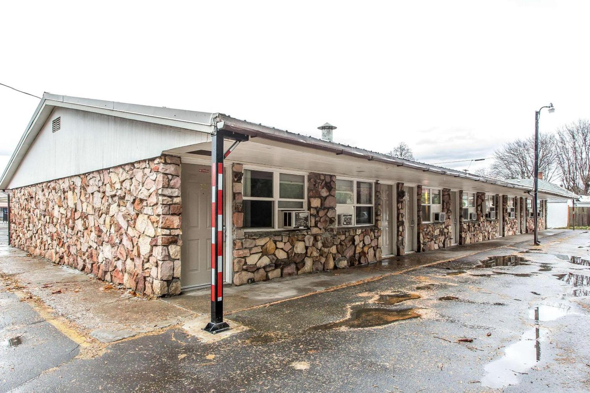 Rodeway Inn La Grande - Island City photo 4
