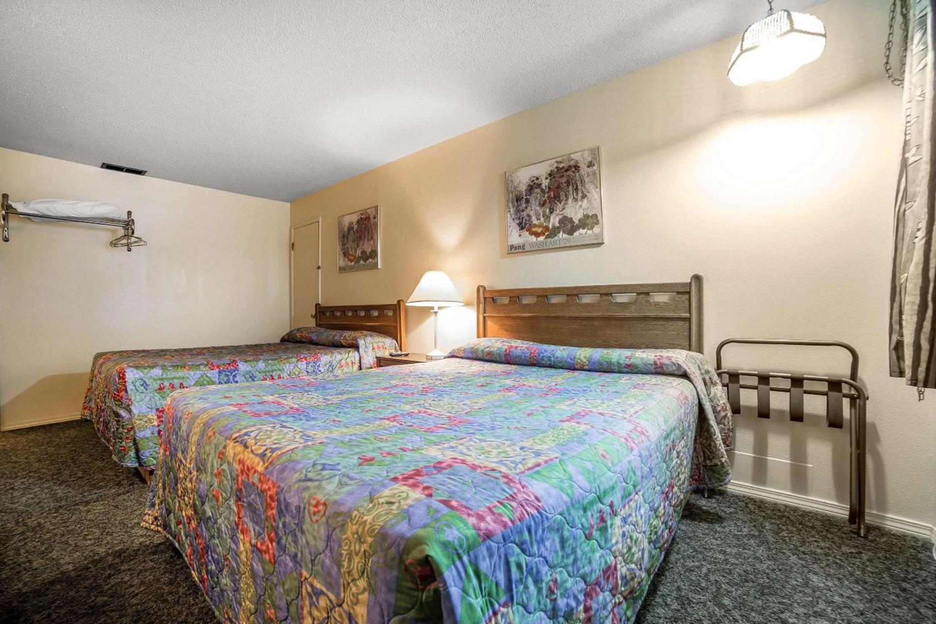 Rodeway Inn La Grande - Island City photo 9