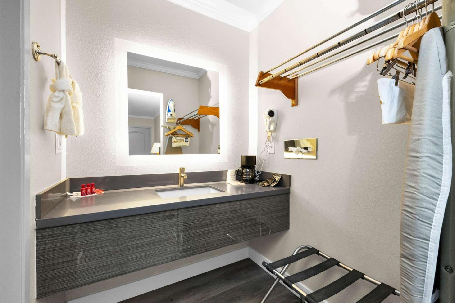 SureStay by Best Western San Francisco Marina District photo 19
