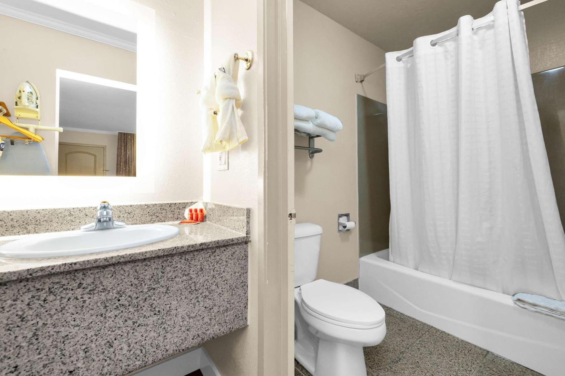 SureStay by Best Western San Francisco Marina District photo 40