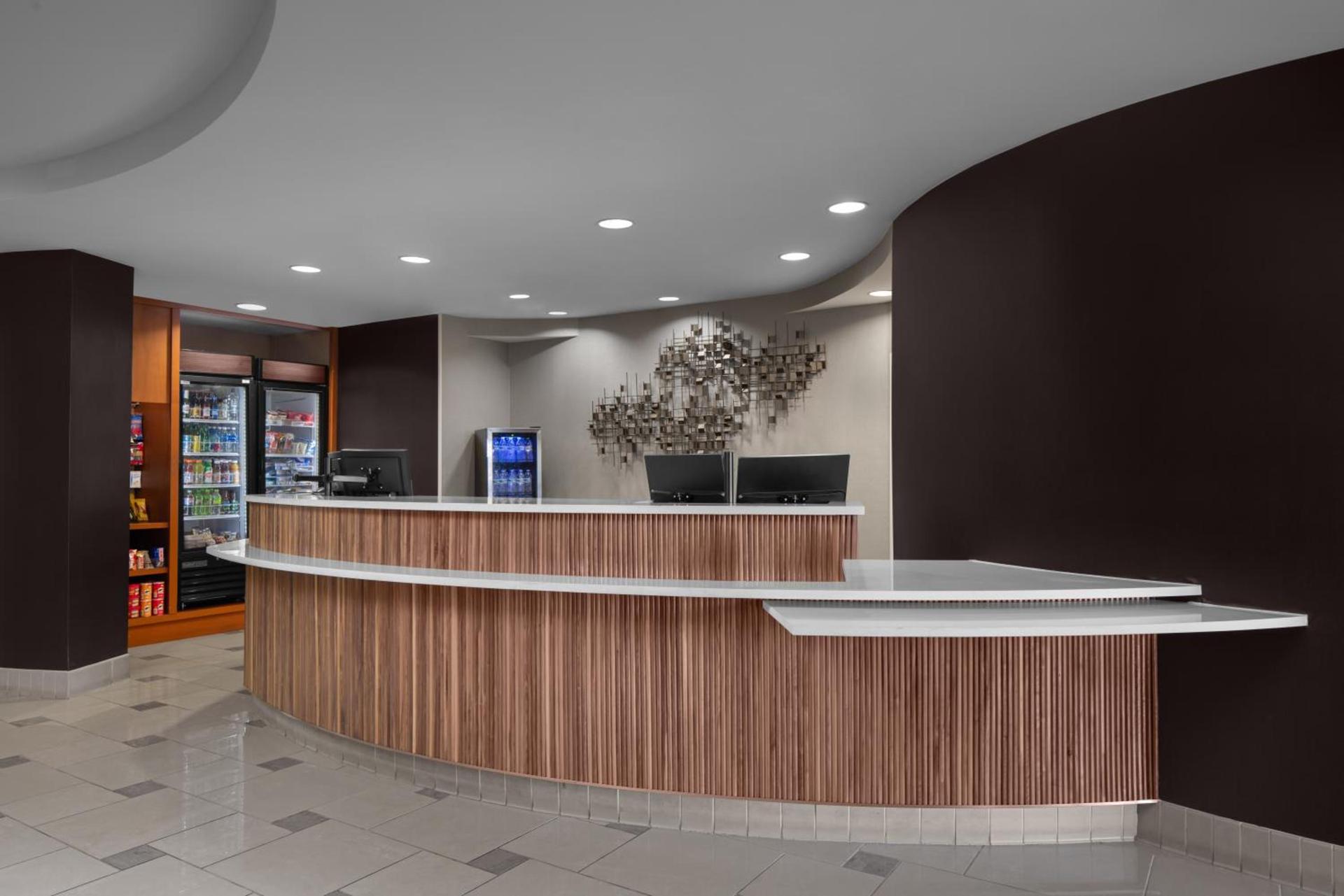 Courtyard by Marriott Phoenix West/Avondale photo 4