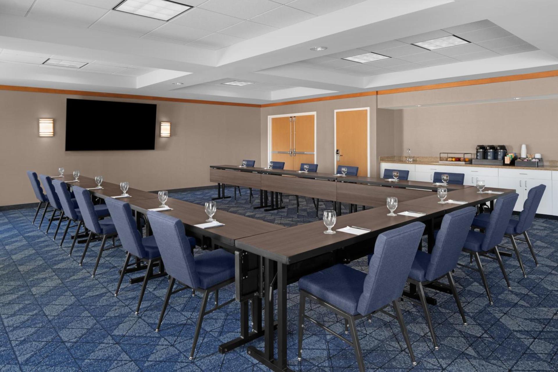 Courtyard by Marriott Phoenix West/Avondale photo 19