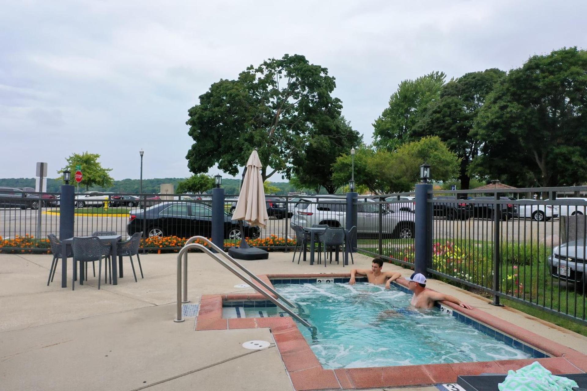 Harbor Shores on Lake Geneva photo 57