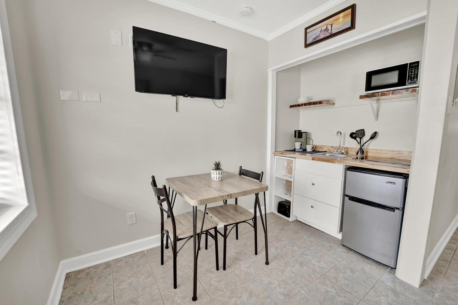 Sea Foam Suites photo 35